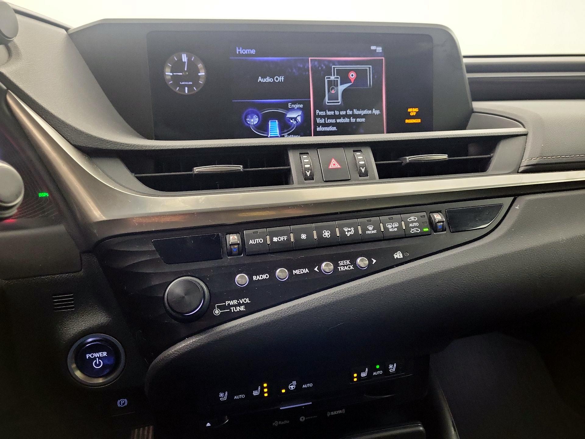 Thumbnail: 2020 Lexus ES - 13