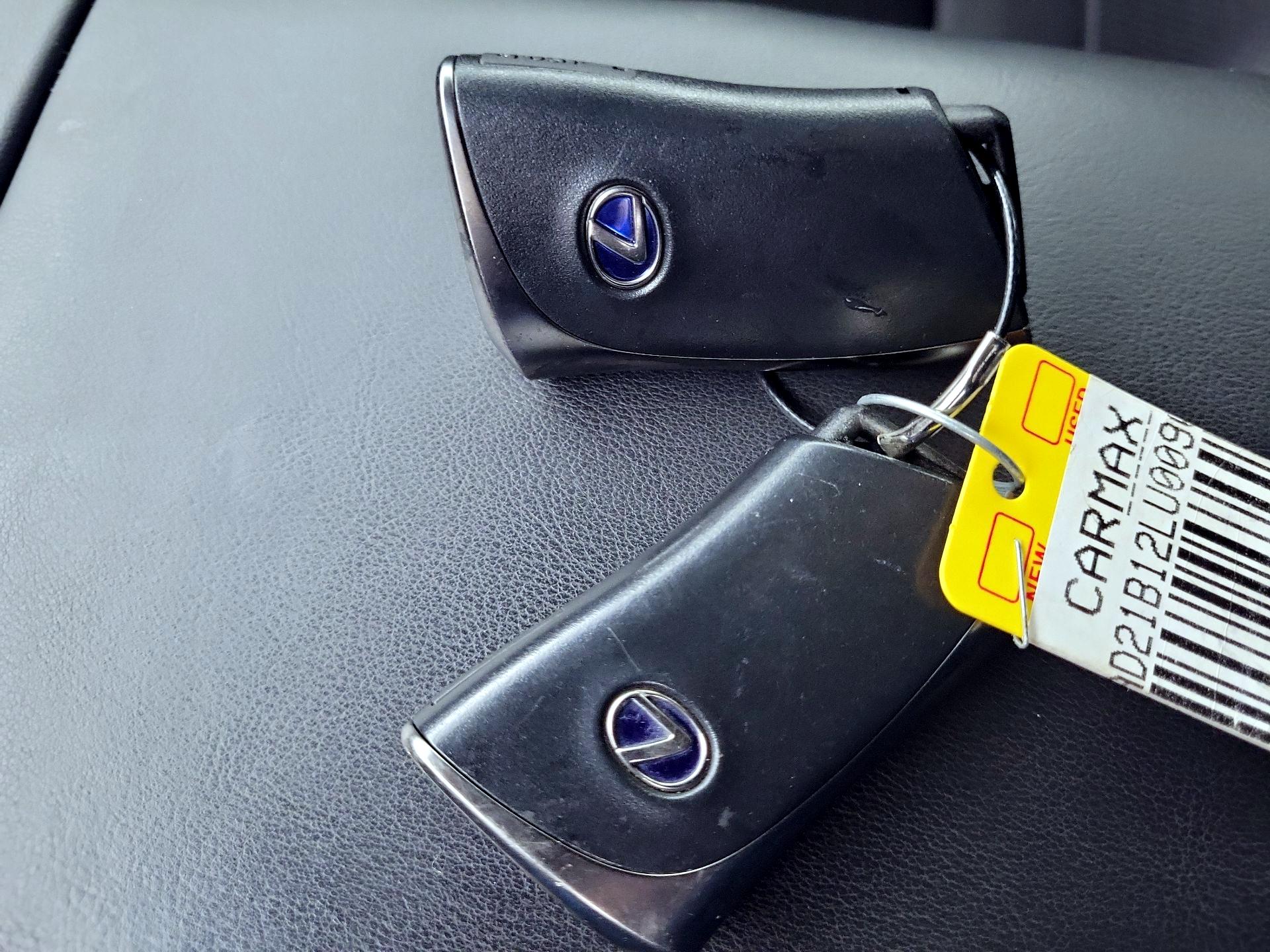 Thumbnail: 2020 Lexus ES - 20