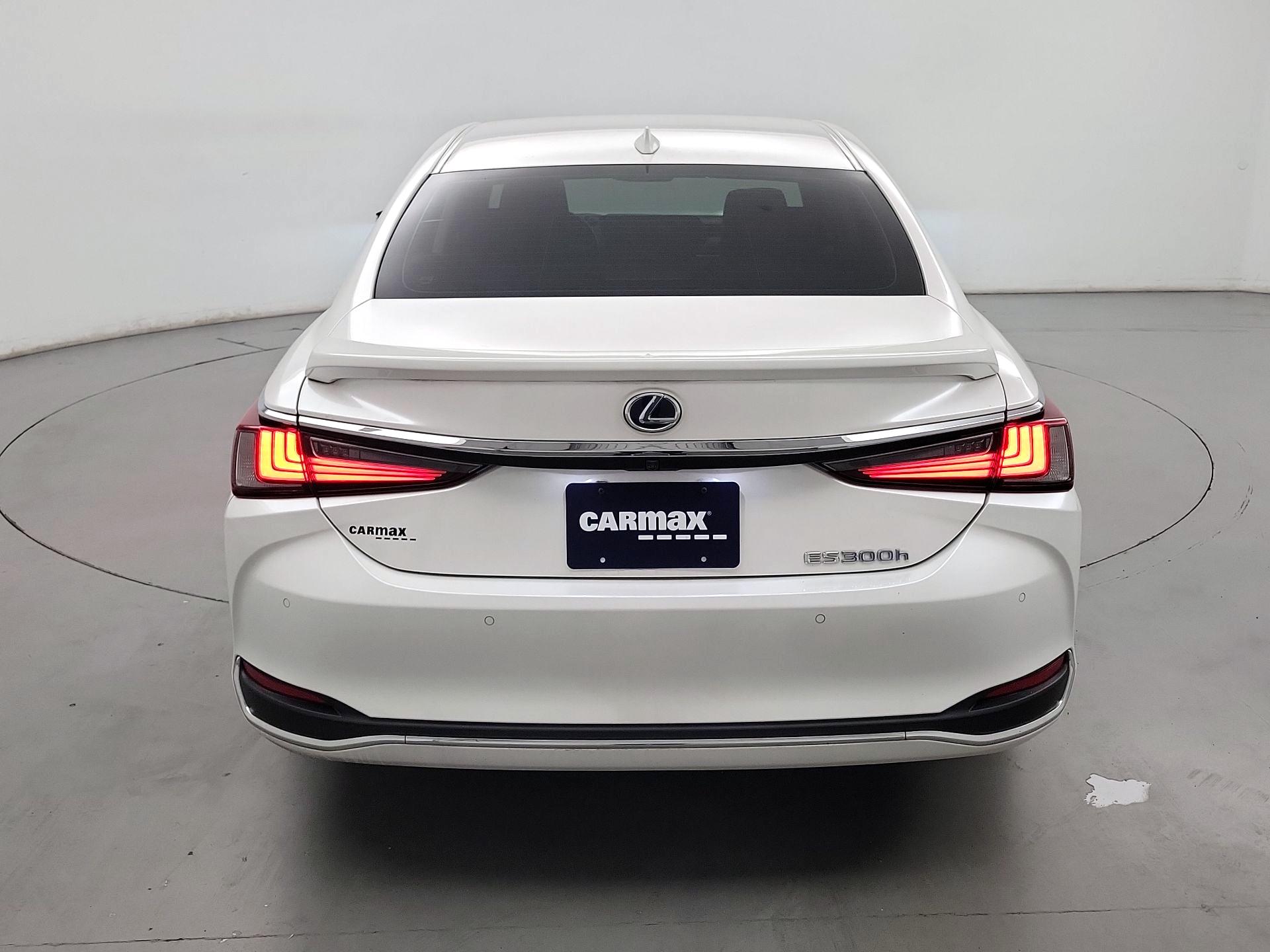 Thumbnail: 2020 Lexus ES - 6