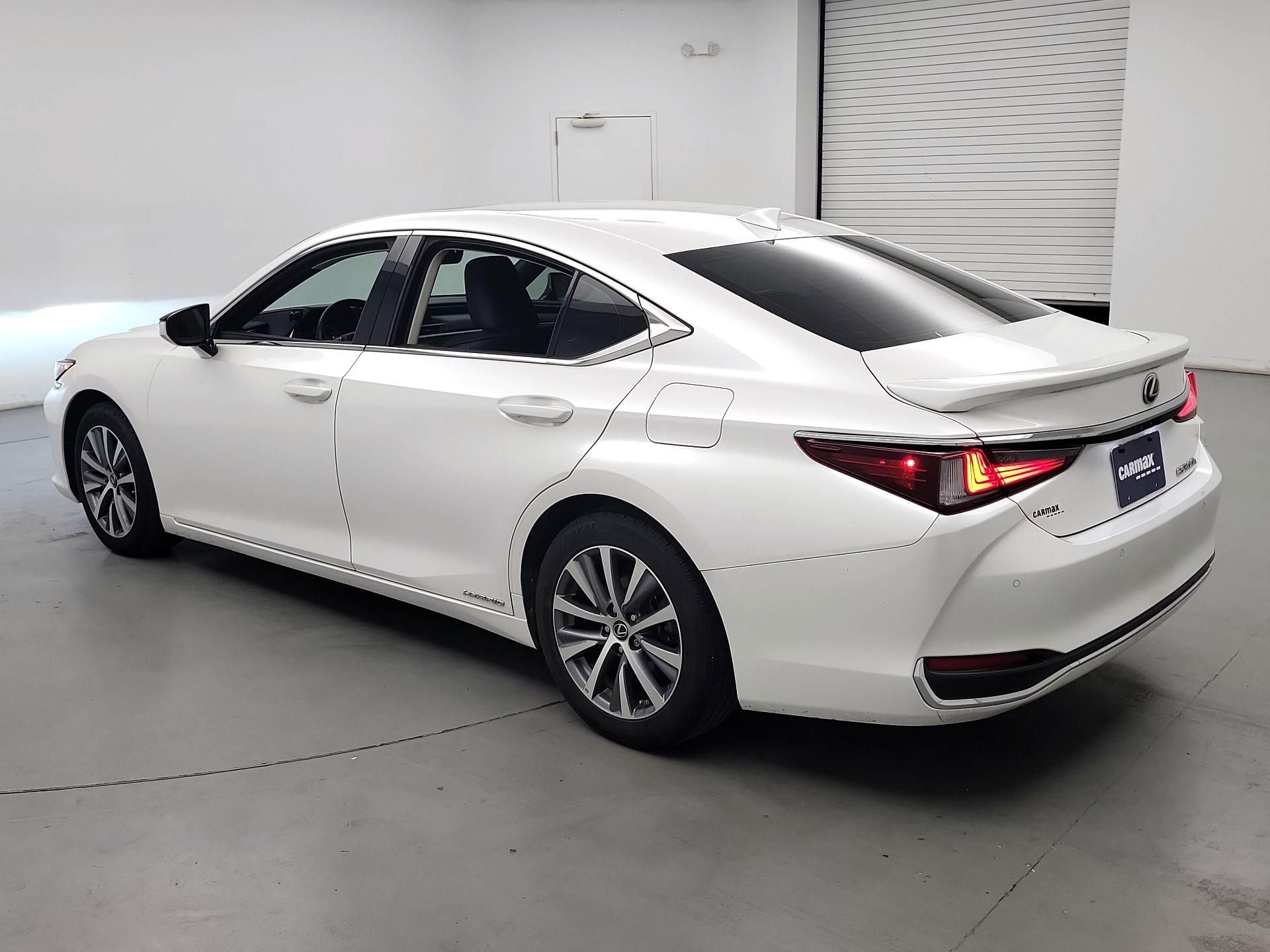 Thumbnail: 2020 Lexus ES - 7