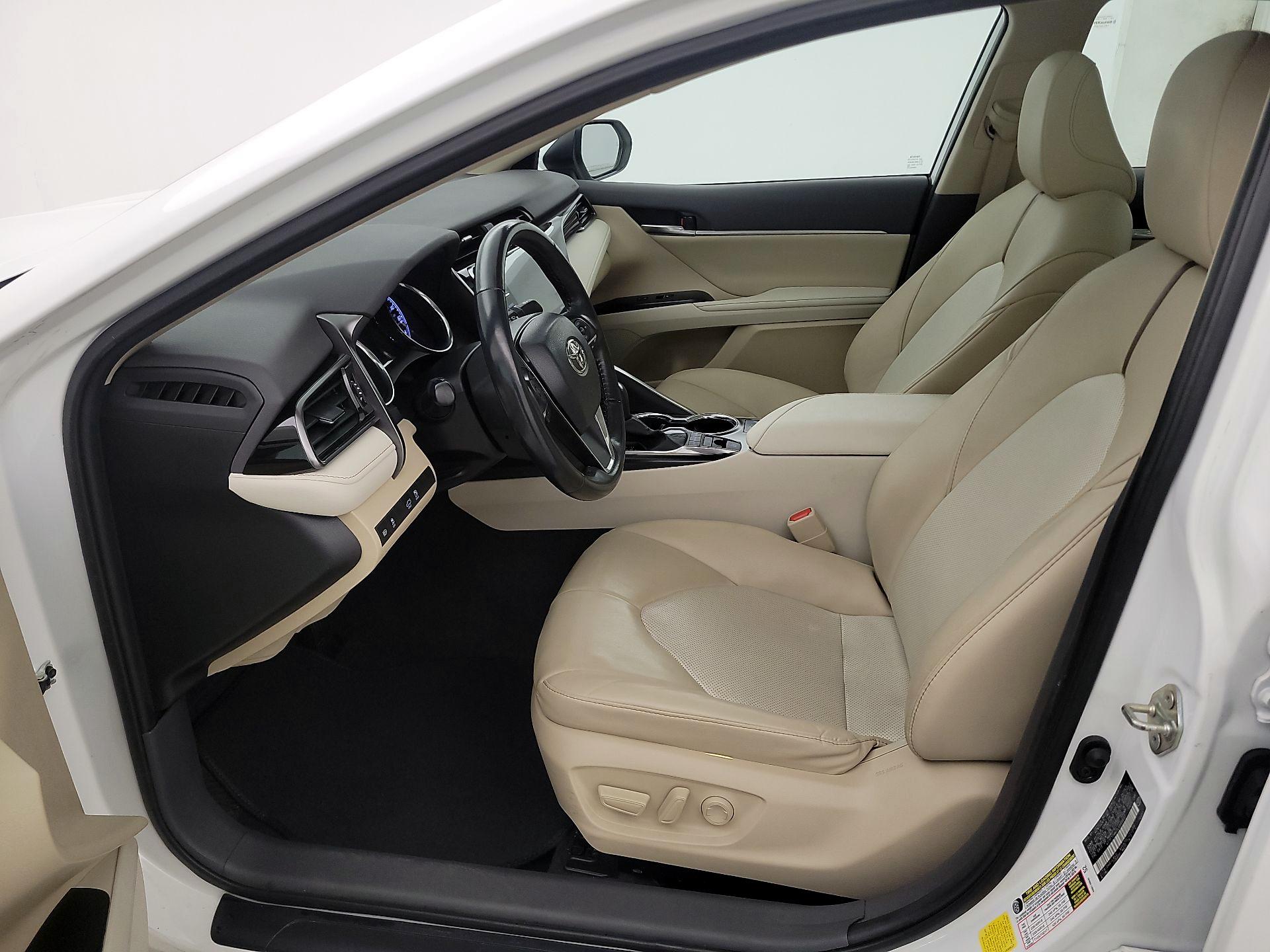 Thumbnail: 2020 Toyota Camry - 11