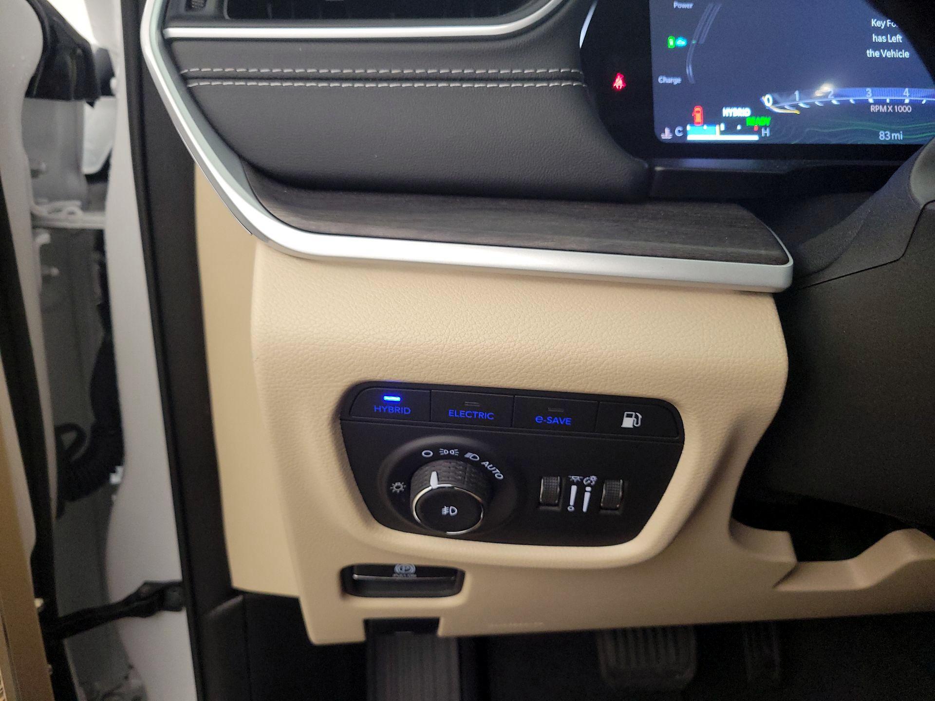 Thumbnail: 2024 Jeep Grand Cherokee - 13