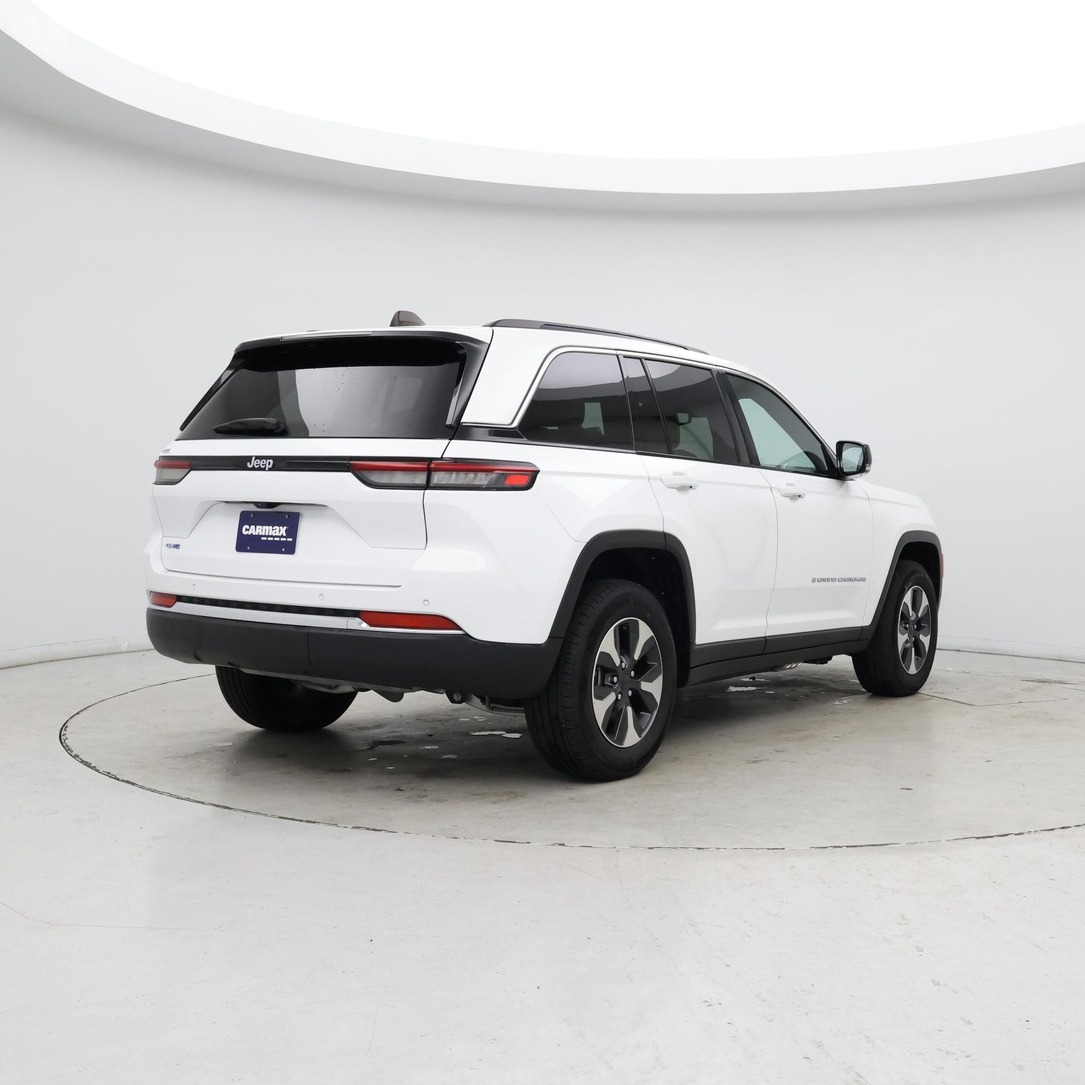 Thumbnail: 2024 Jeep Grand Cherokee - 8