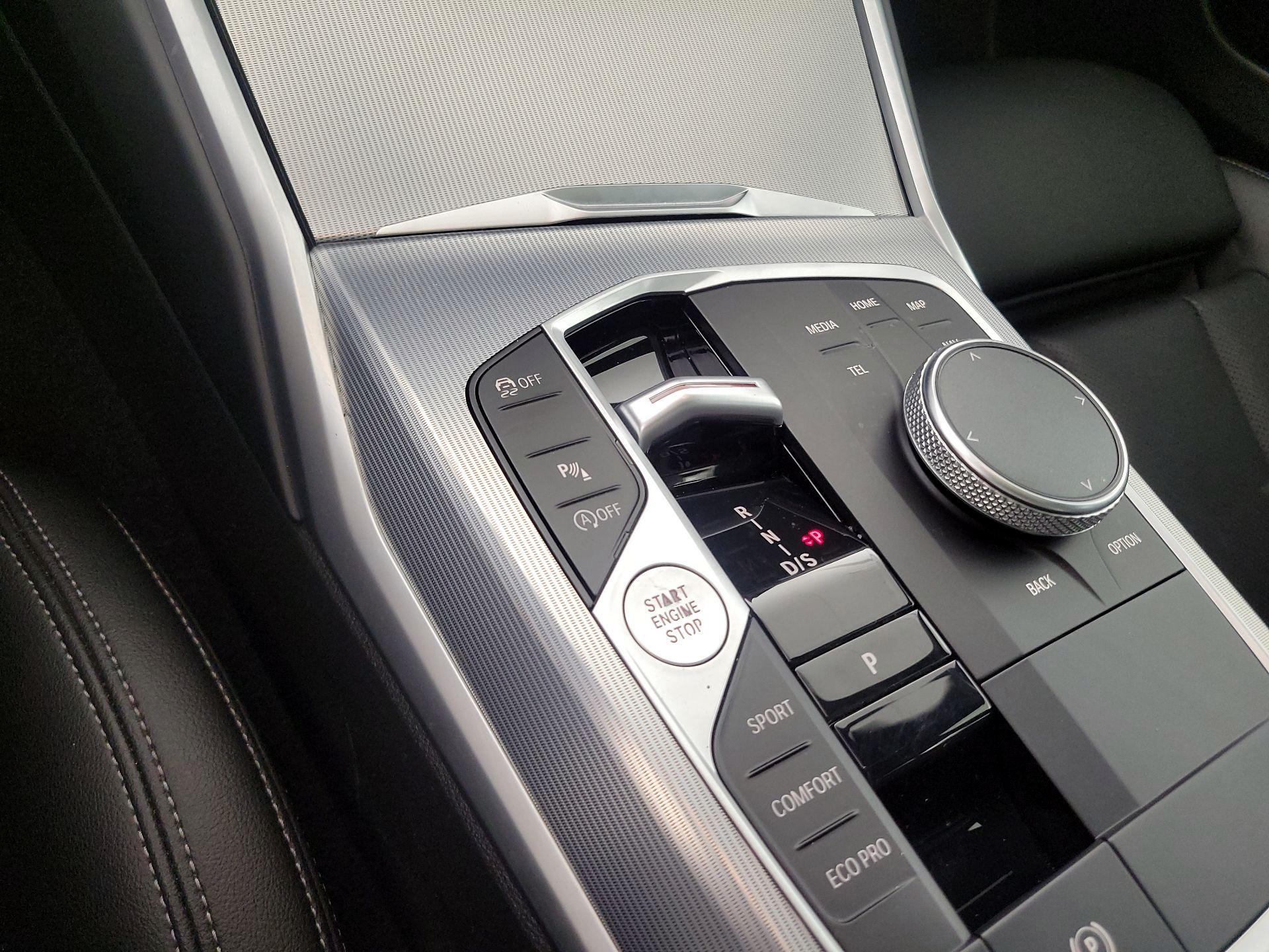 Thumbnail: 2024 BMW 3 Series - 18