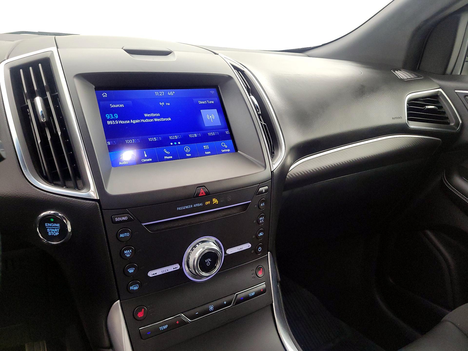 Thumbnail: 2019 Ford Edge - 16