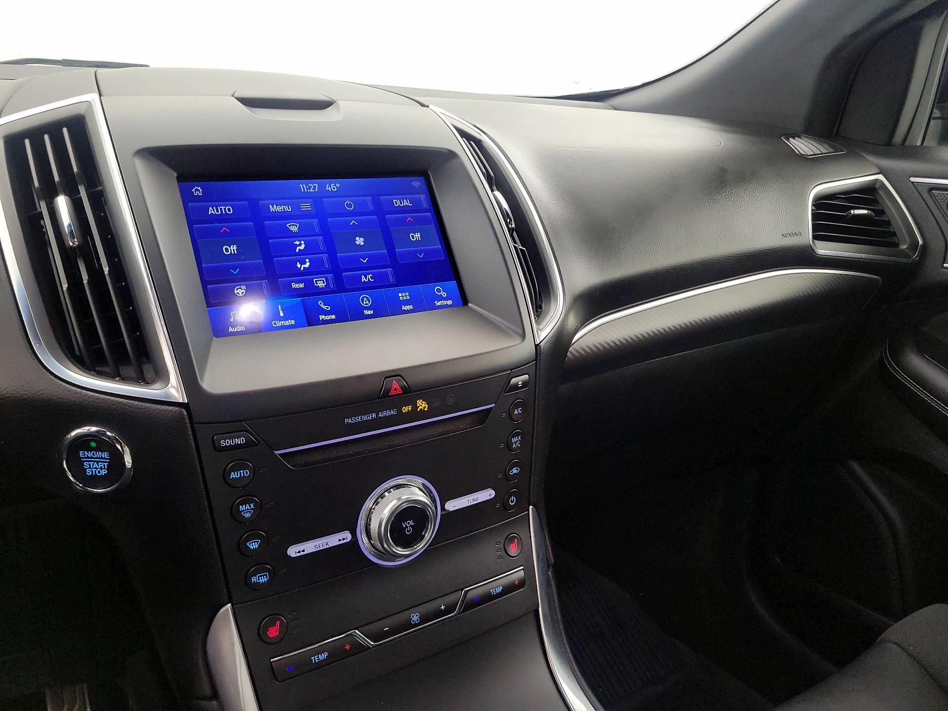 Thumbnail: 2019 Ford Edge - 17