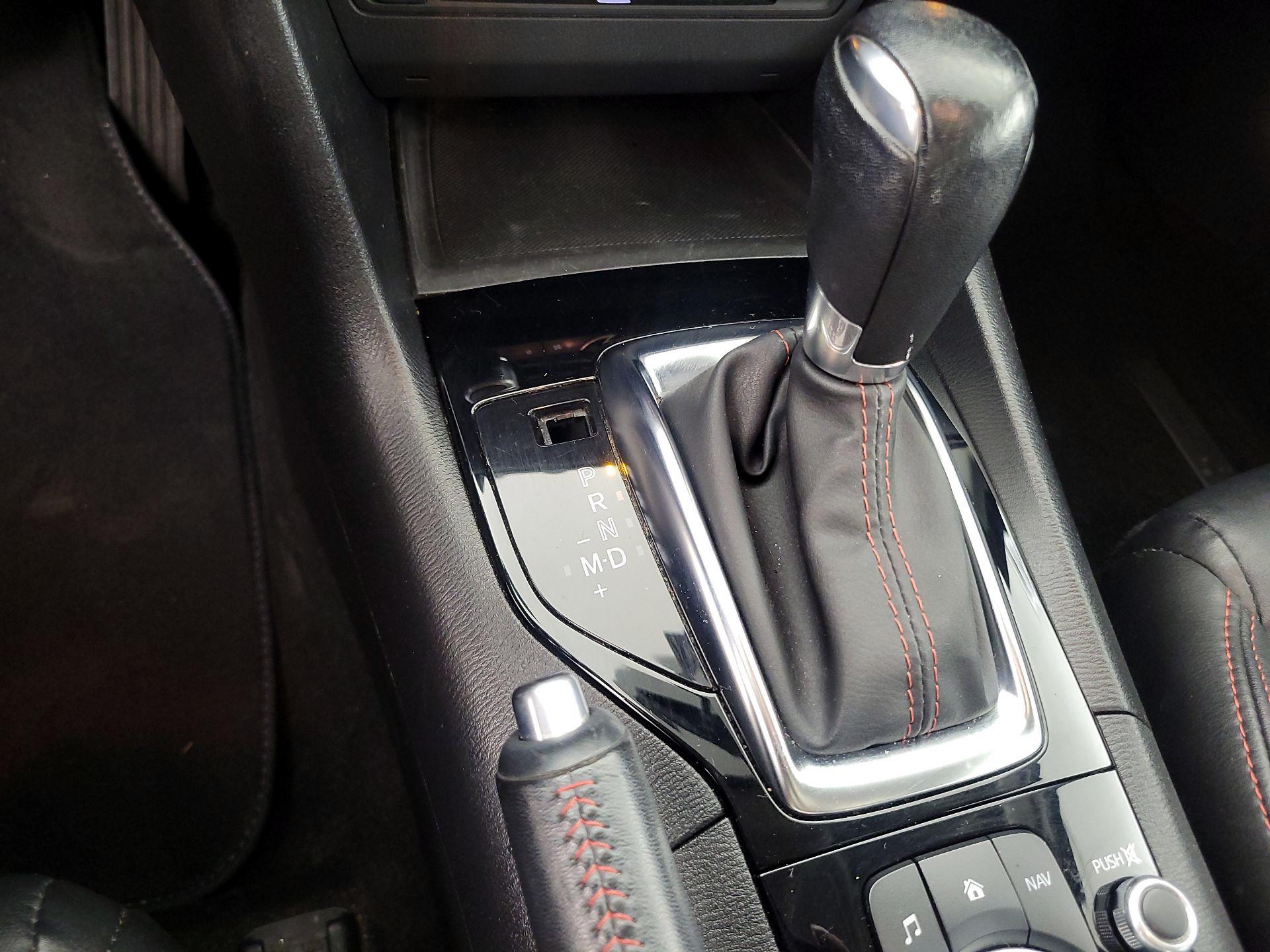 Thumbnail: 2015 Mazda Mazda3 - 18