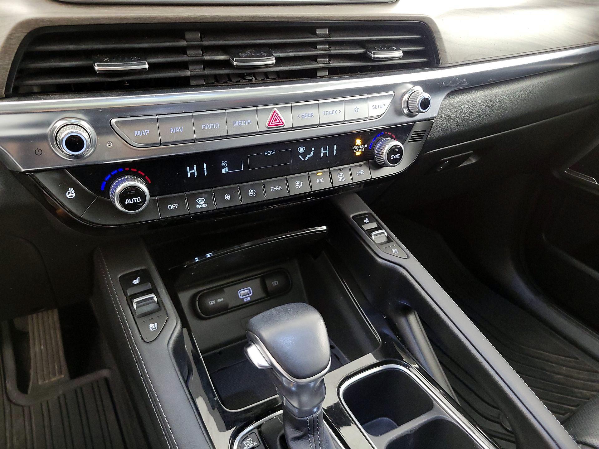 Thumbnail: 2021 Kia Telluride - 17