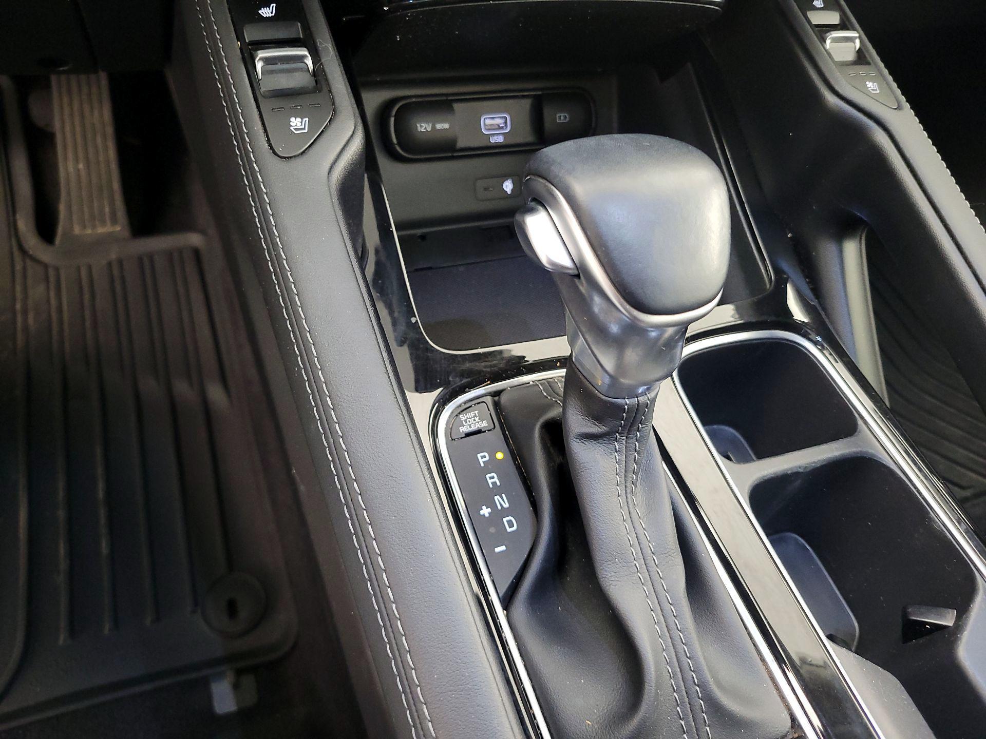 Thumbnail: 2021 Kia Telluride - 18