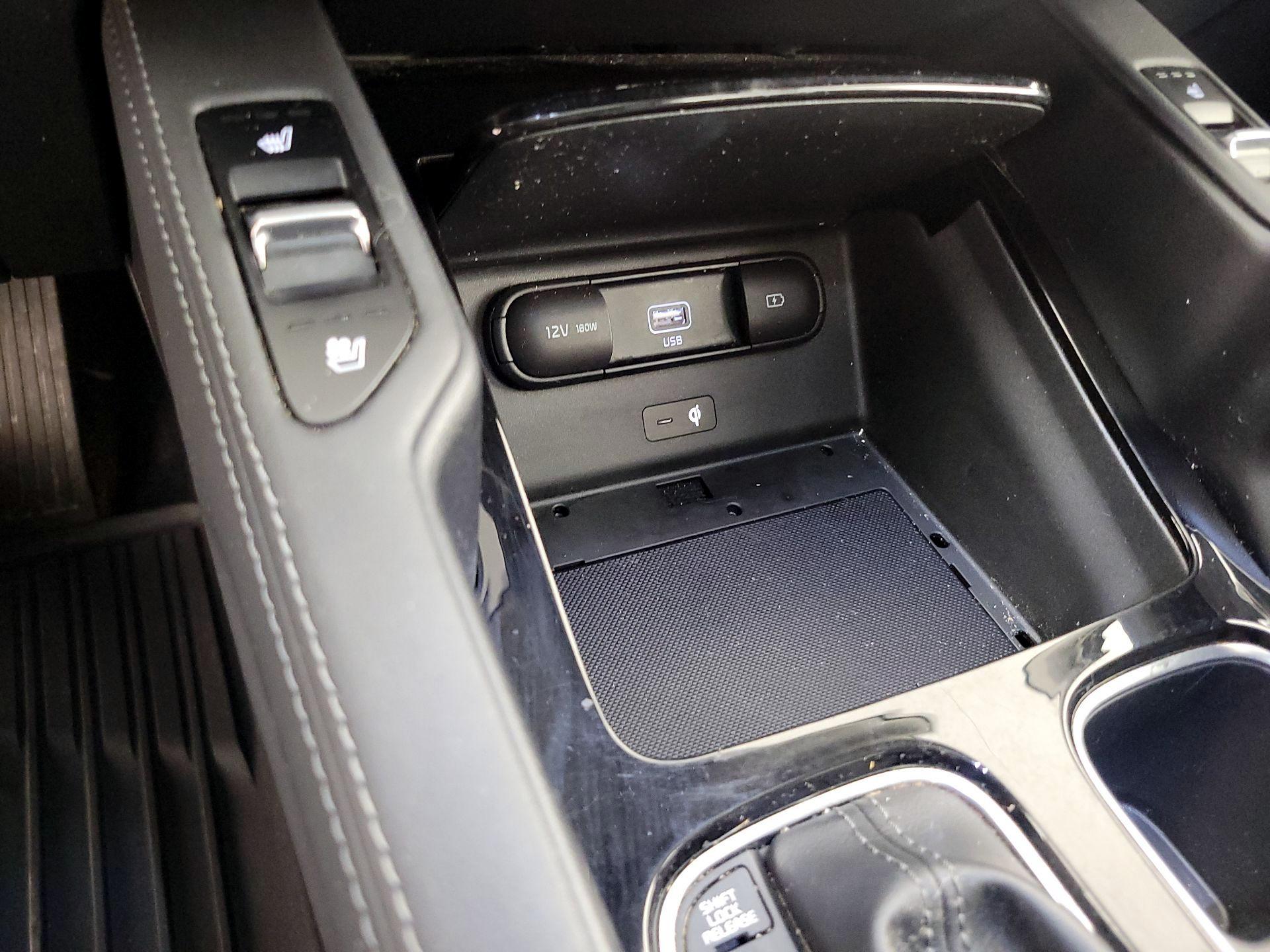 Thumbnail: 2021 Kia Telluride - 19