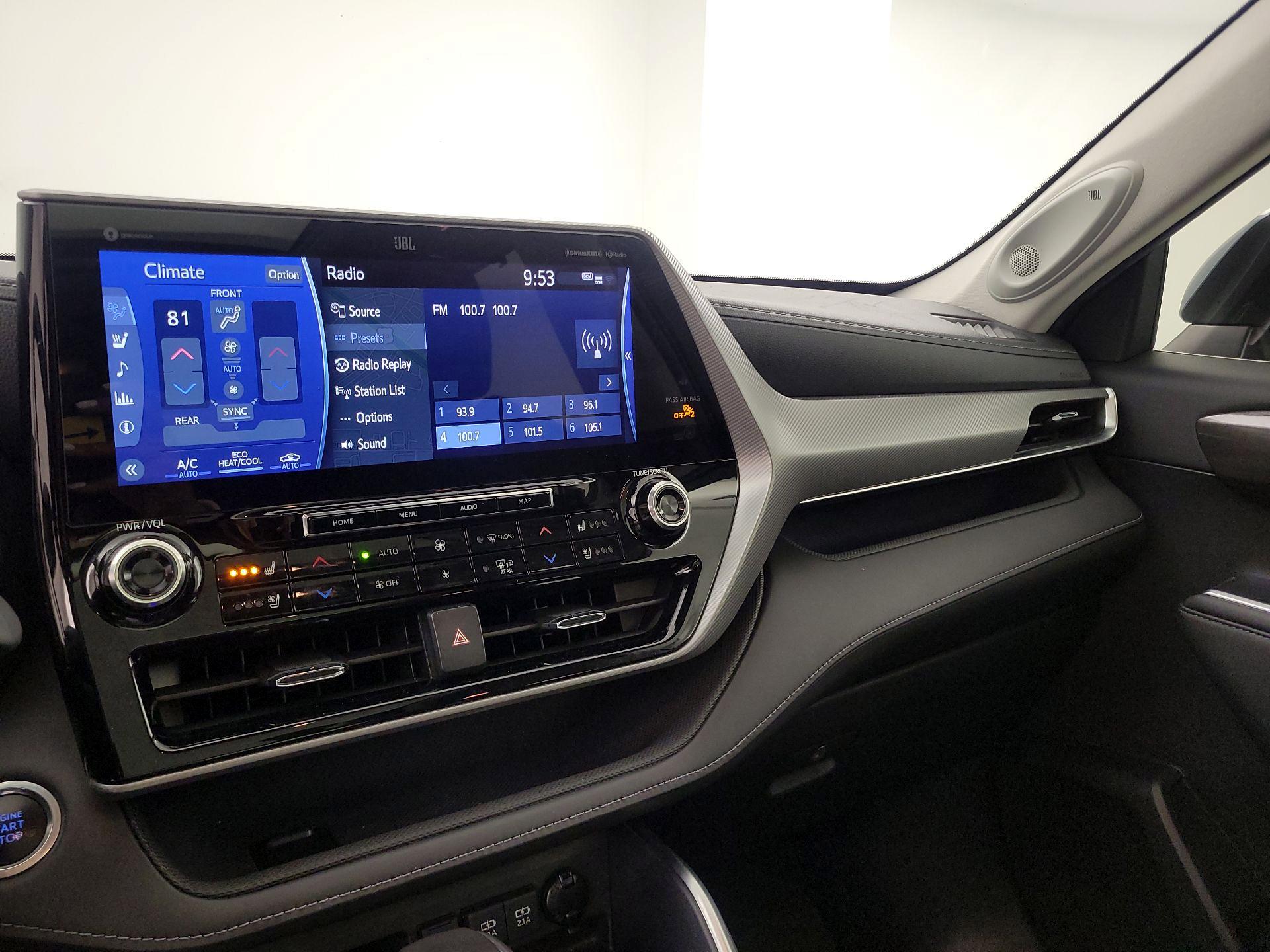 Thumbnail: 2021 Toyota Highlander - 16