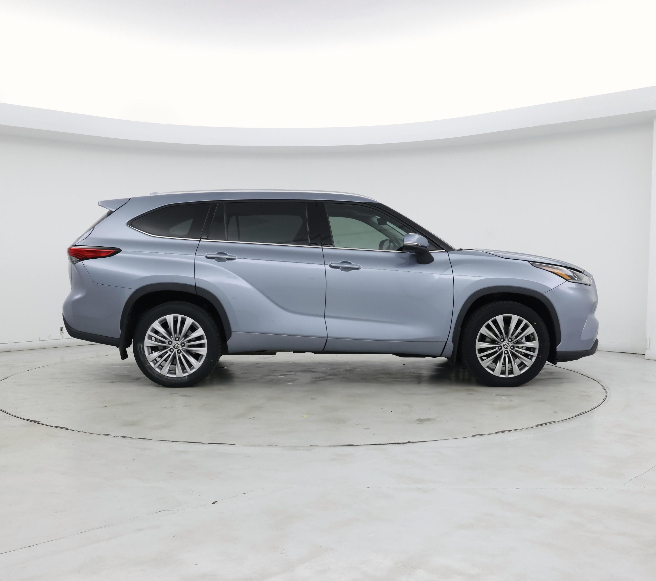 Thumbnail: 2021 Toyota Highlander - 7