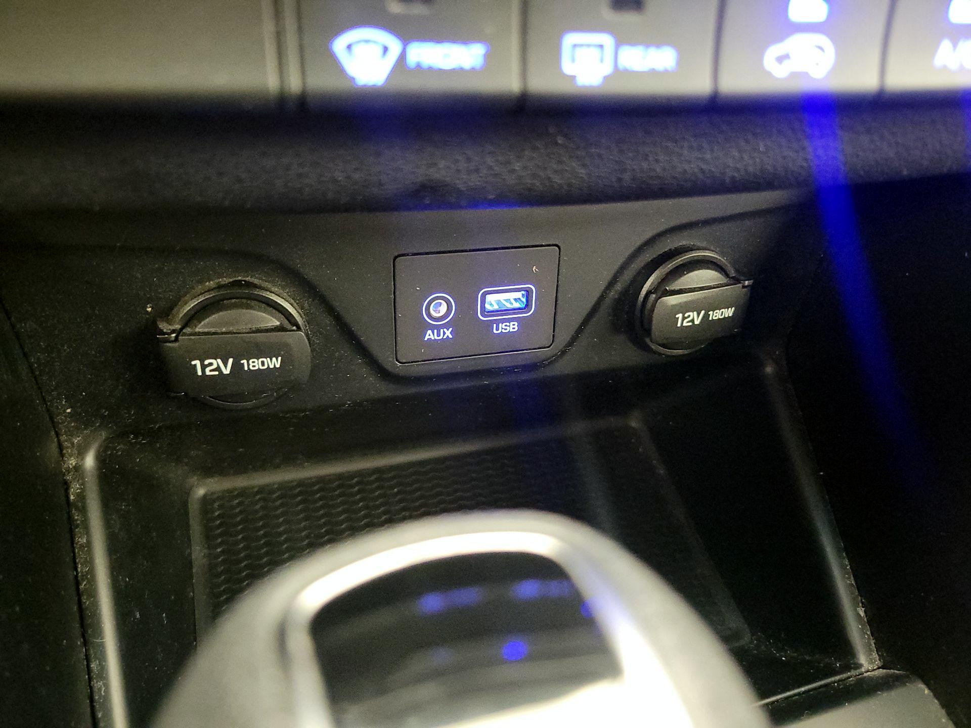 Thumbnail: 2016 Hyundai Tucson - 18