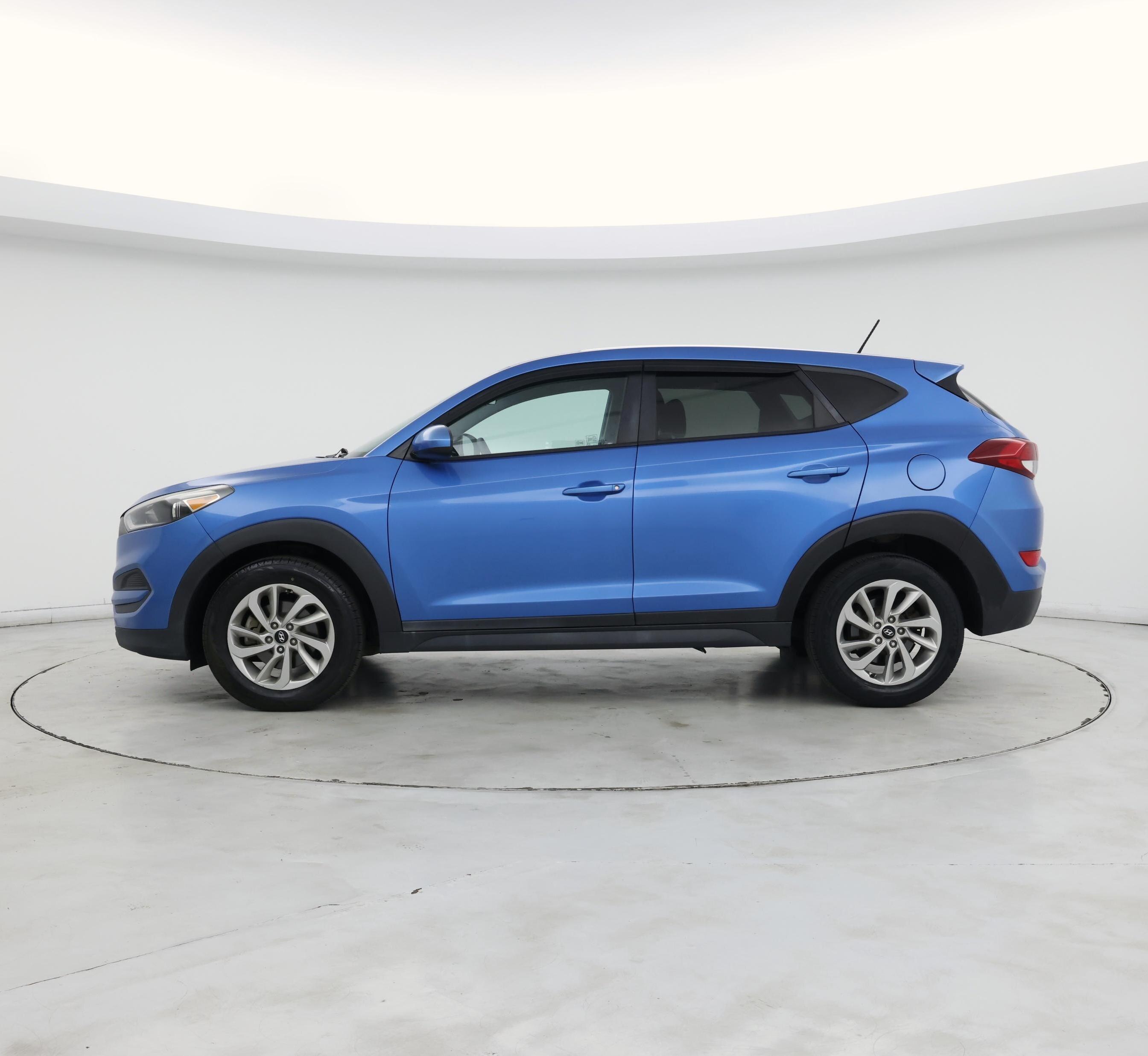 Thumbnail: 2016 Hyundai Tucson - 3