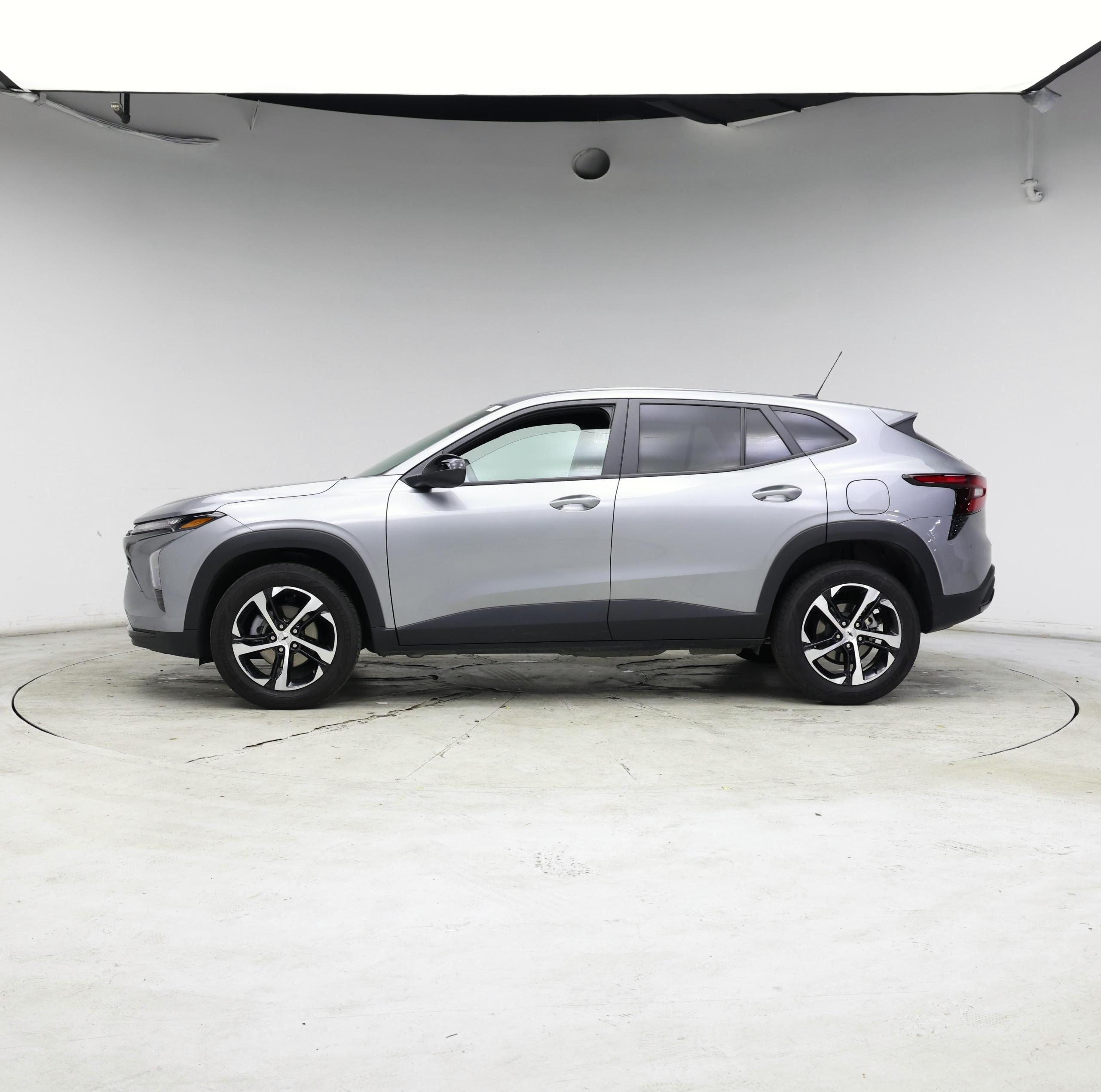 Thumbnail: 2025 Chevrolet Trax - 3