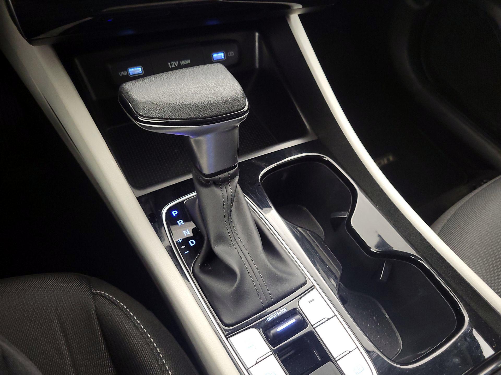 Thumbnail: 2022 Hyundai Tucson - 17