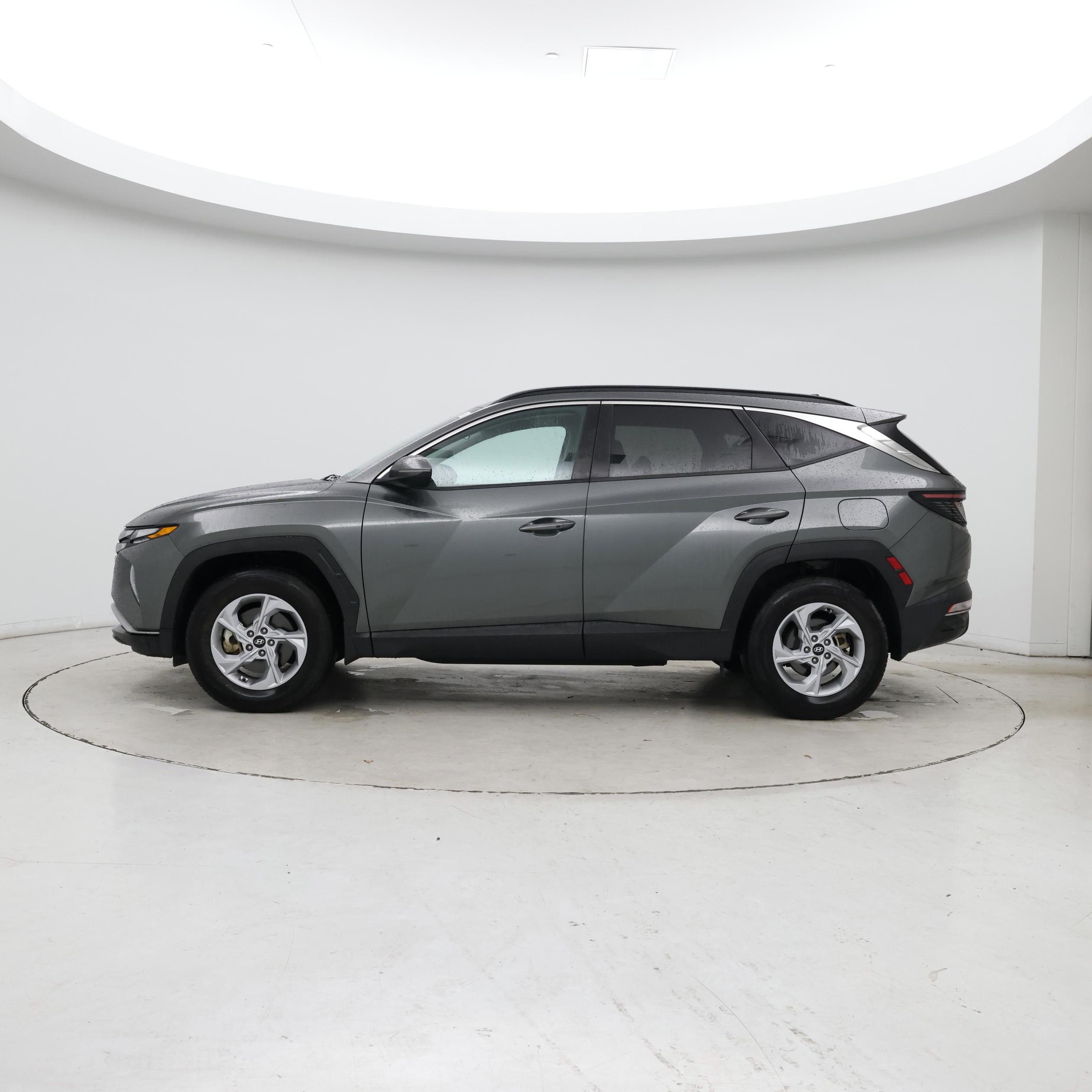 Thumbnail: 2022 Hyundai Tucson - 3