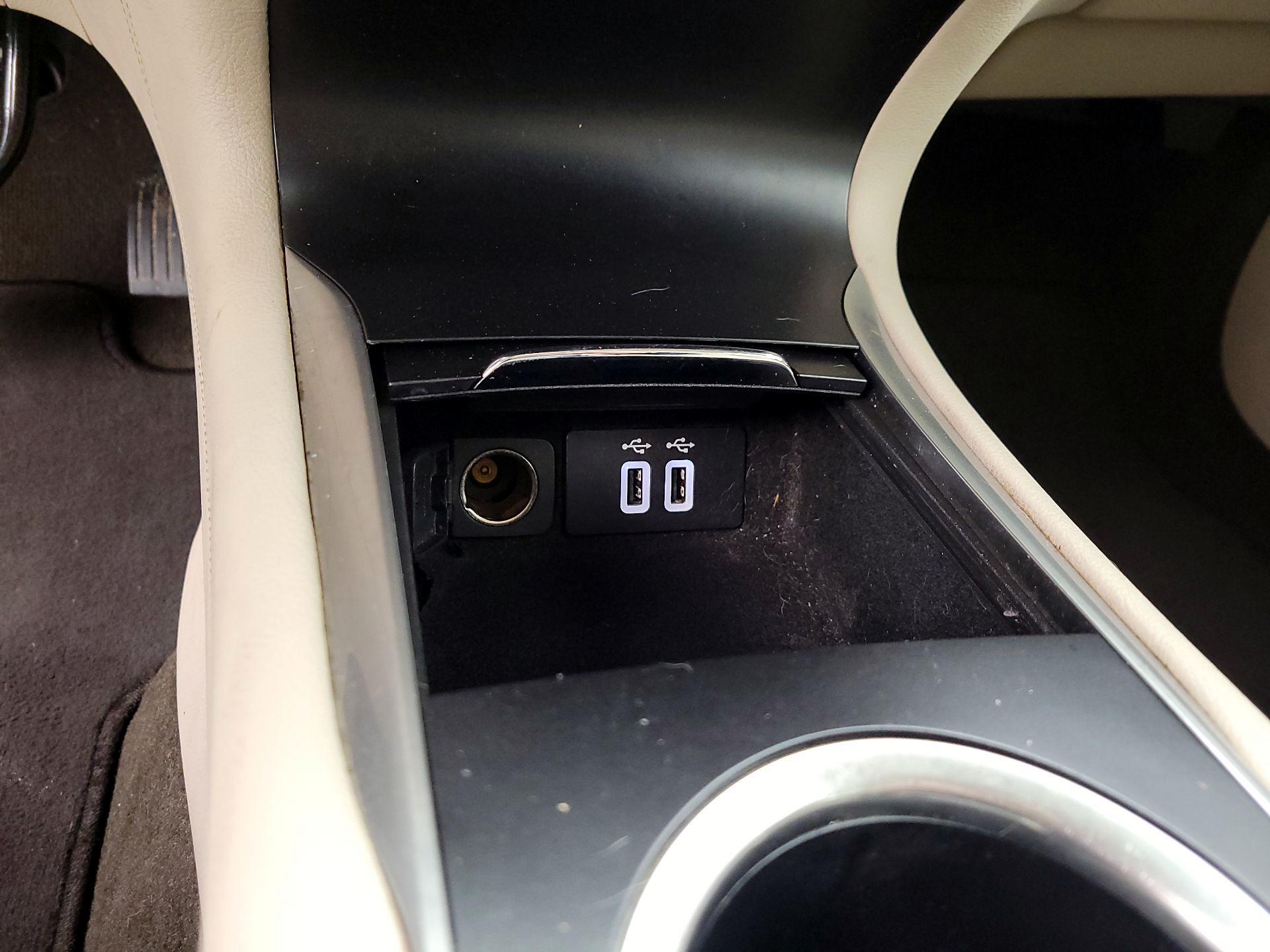 Thumbnail: 2019 Lincoln MKC - 18