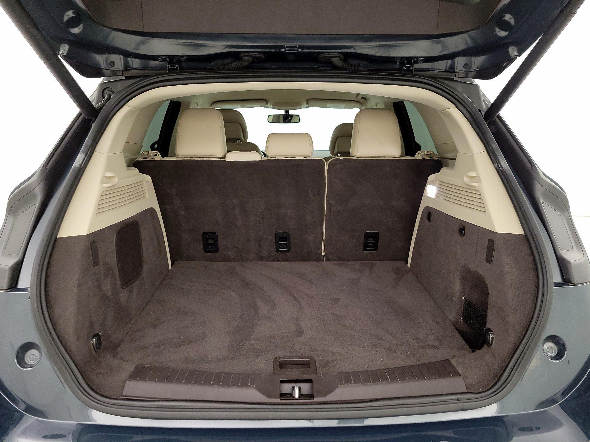 Thumbnail: 2019 Lincoln MKC - 20