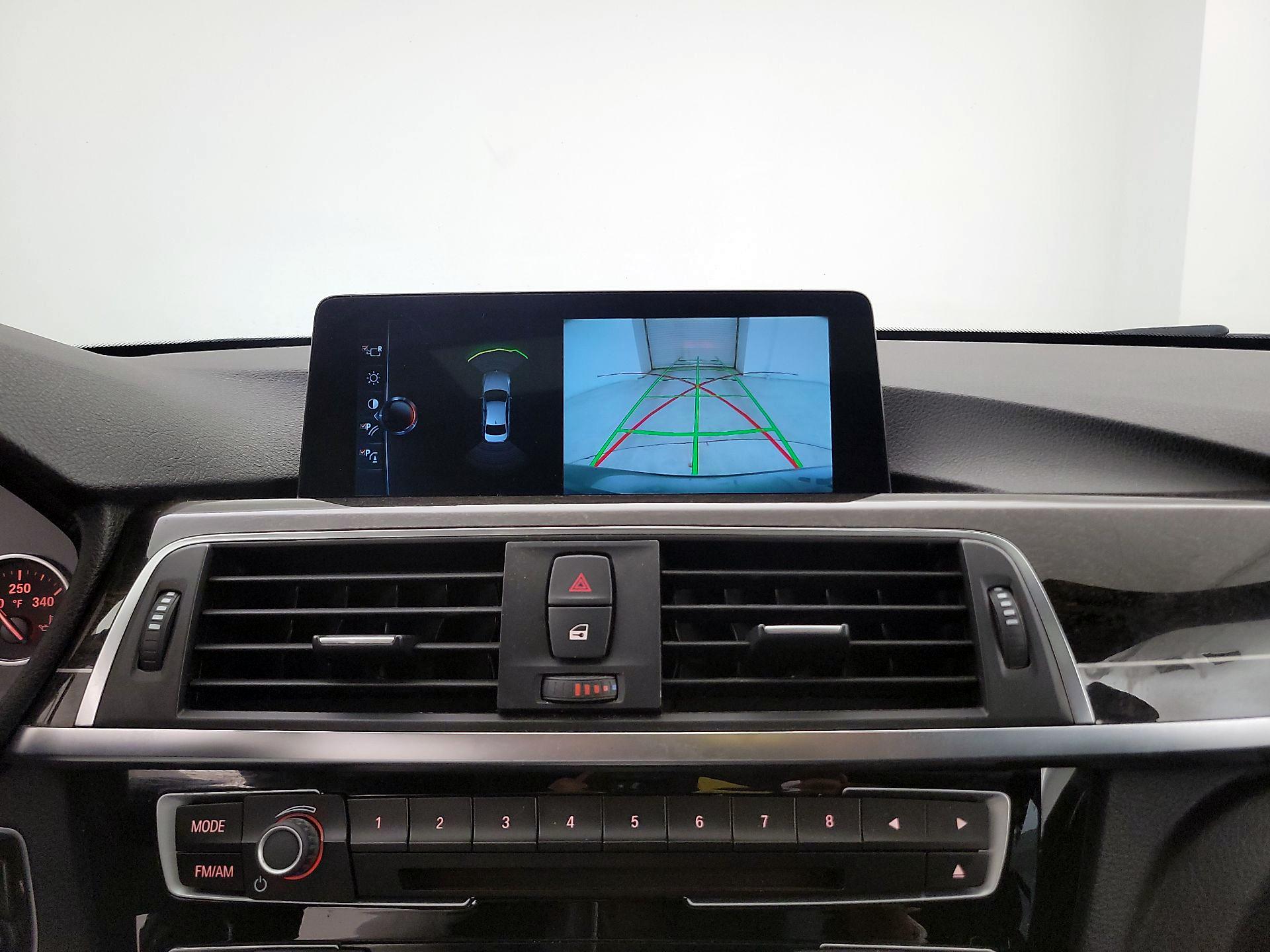 Thumbnail: 2017 BMW 3 Series - 15