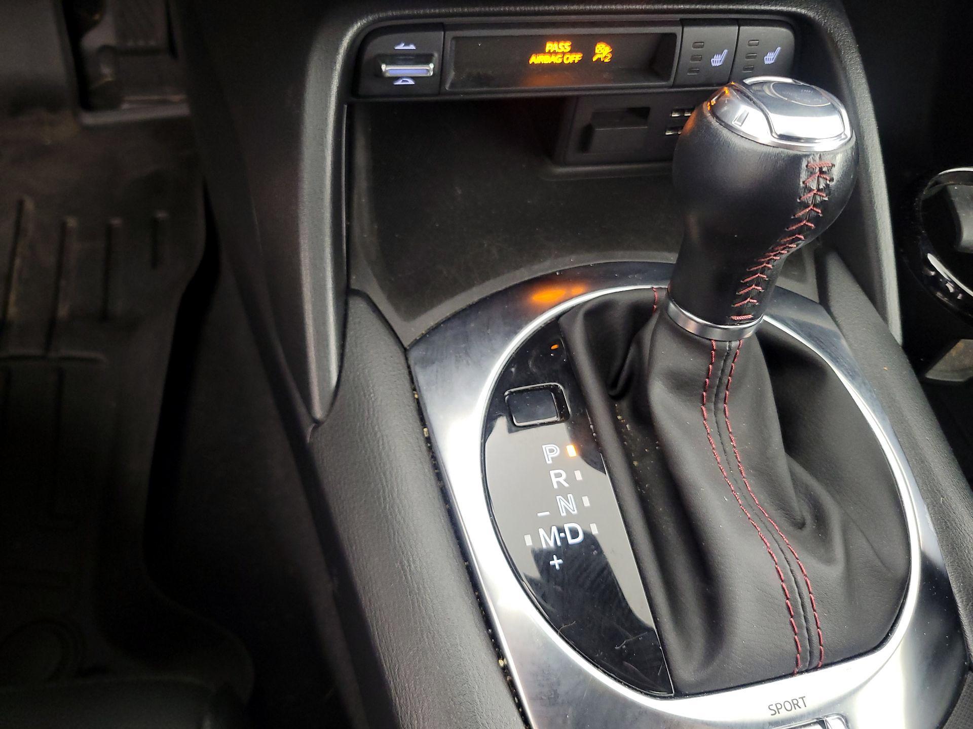 Thumbnail: 2019 Mazda MX-5 Miata - 18