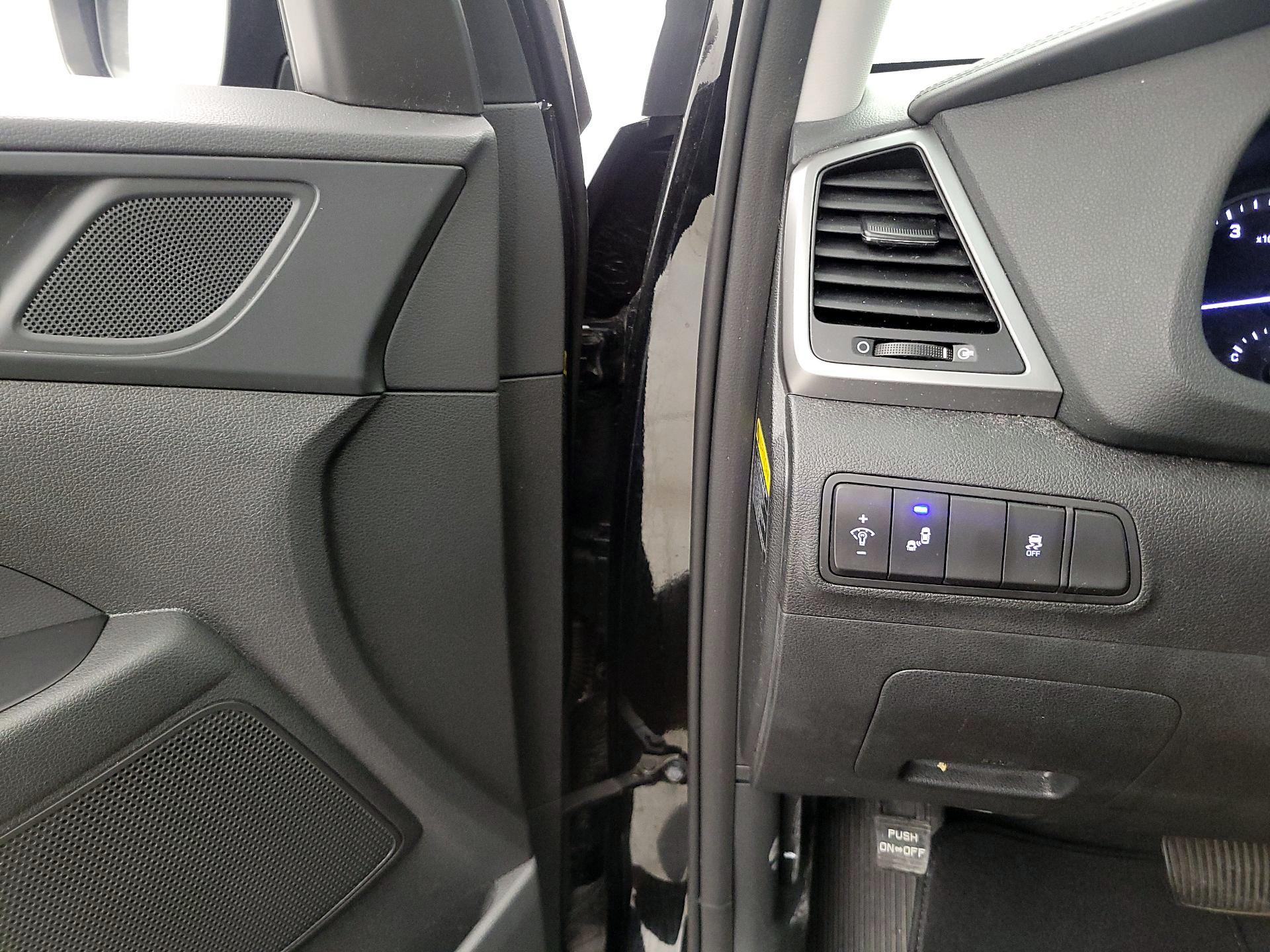 Thumbnail: 2018 Hyundai Tucson - 13