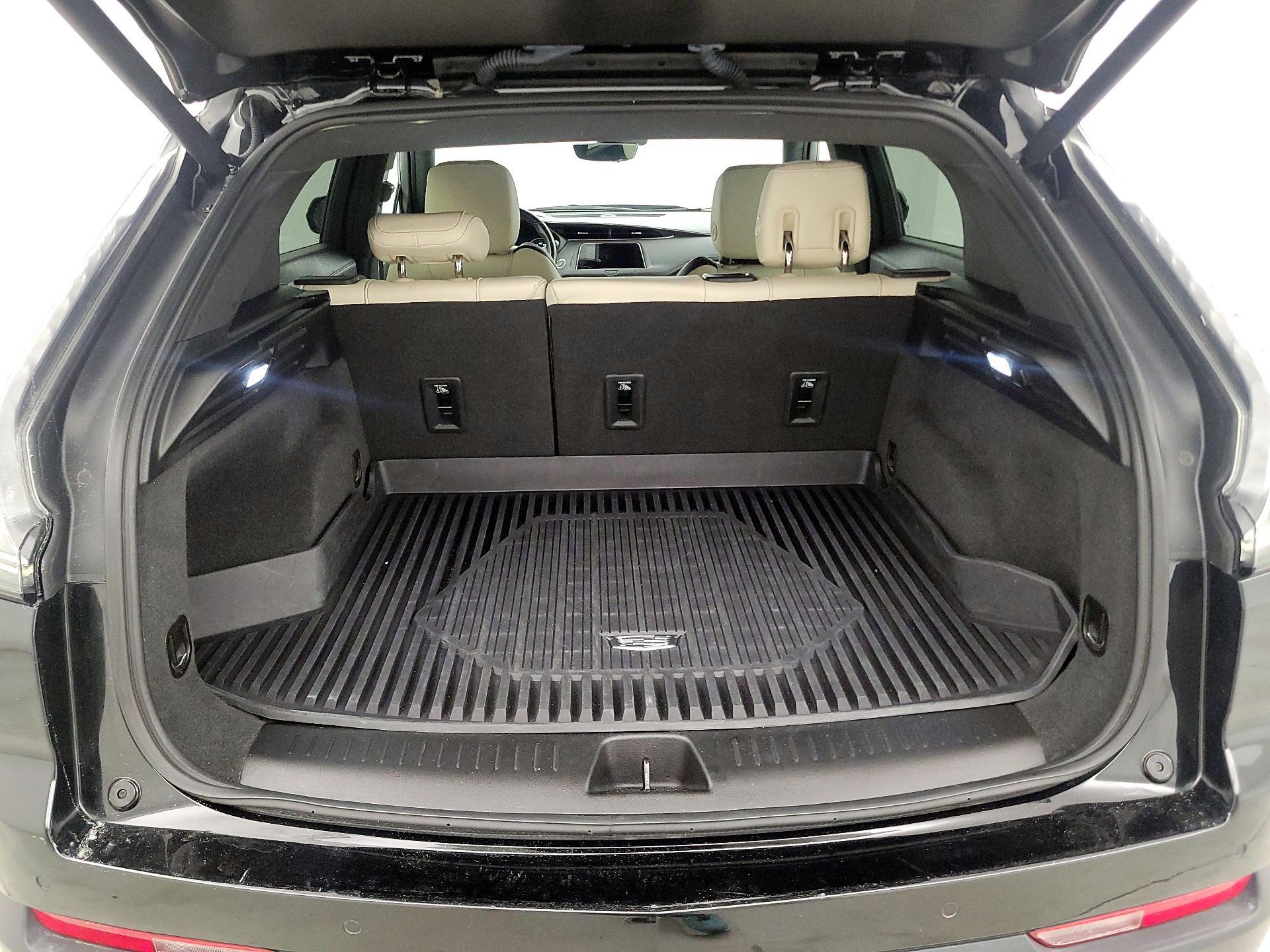 Thumbnail: 2020 Cadillac XT4 - 20