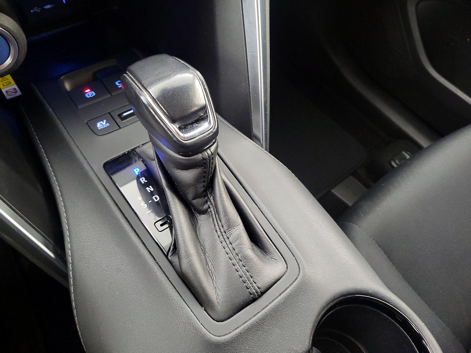 Thumbnail: 2021 Toyota Venza - 17