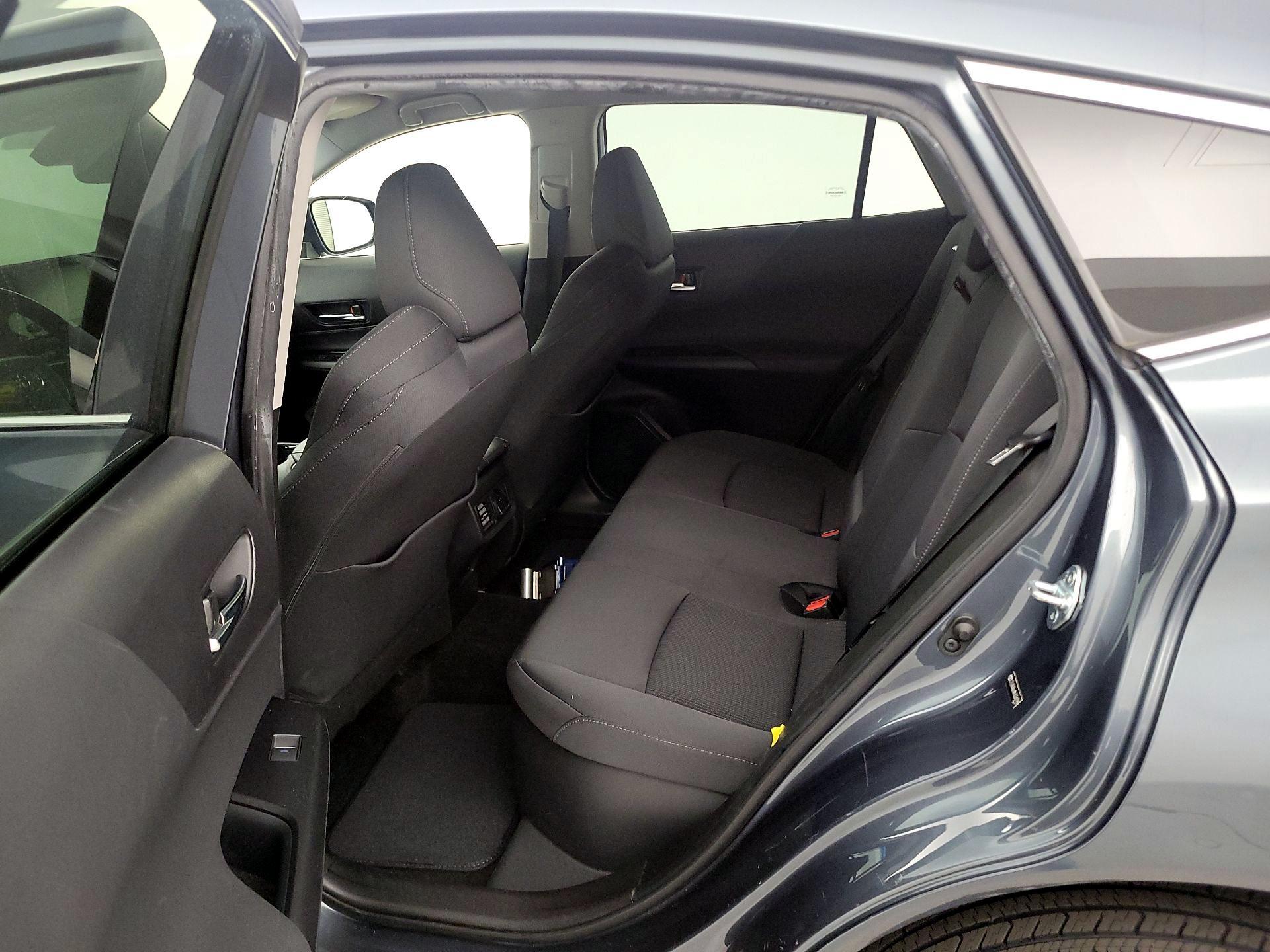 Thumbnail: 2021 Toyota Venza - 19