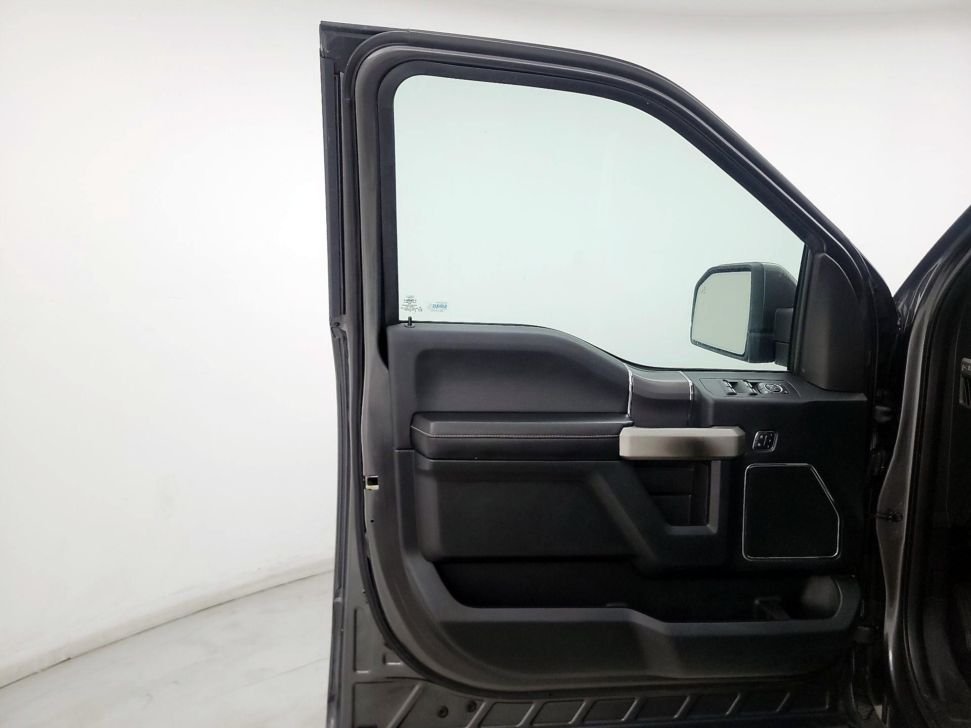 Thumbnail: 2016 Ford F-150 - 12