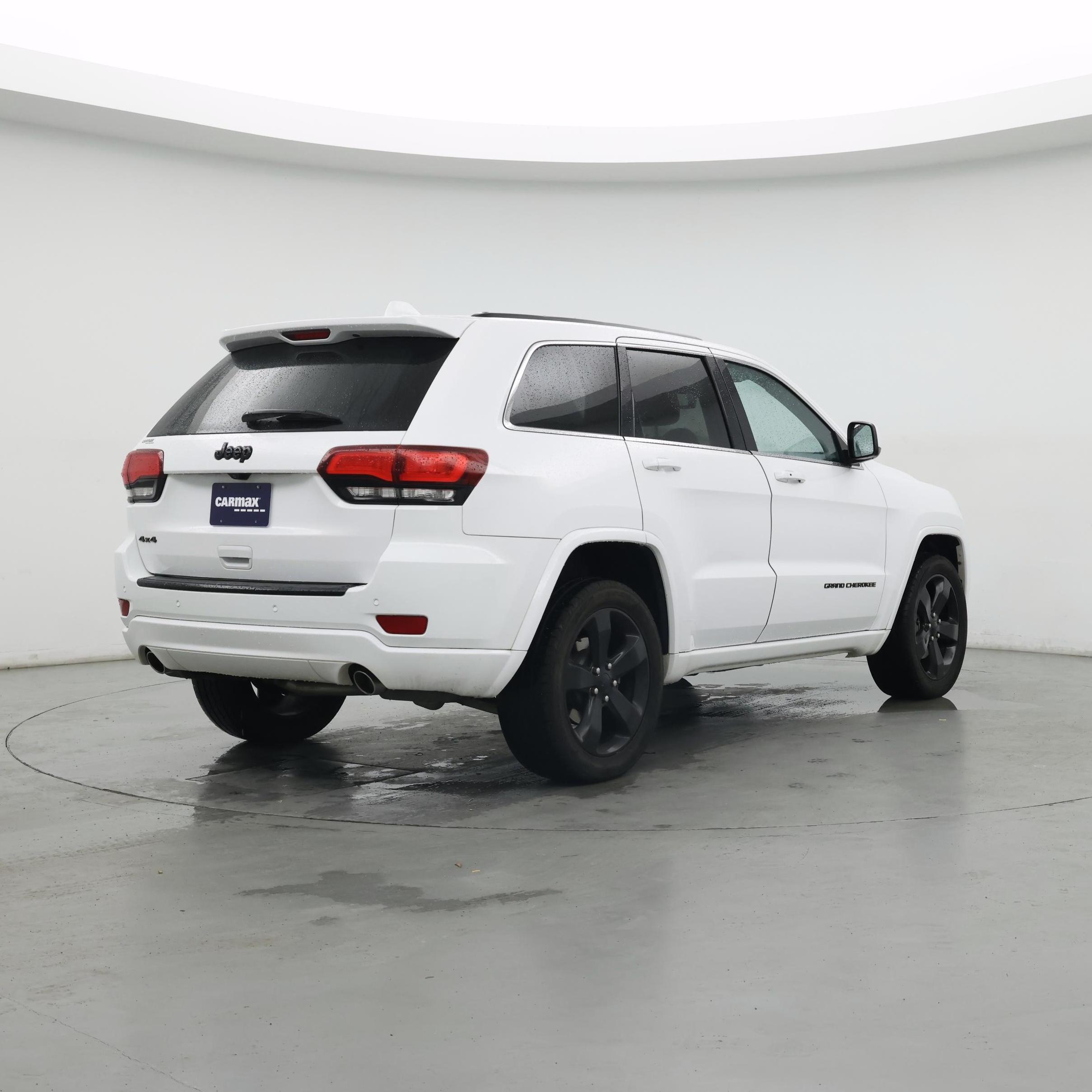 Thumbnail: 2015 Jeep Grand Cherokee - 8