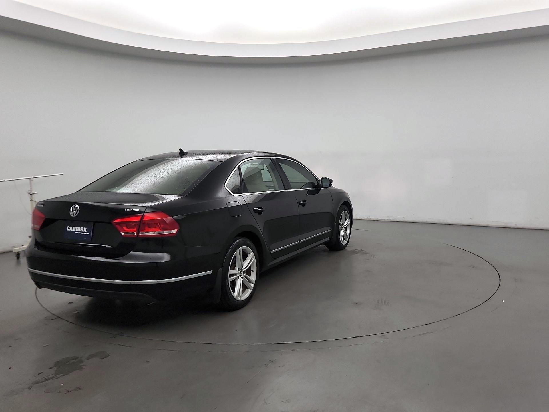 Thumbnail: 2015 Volkswagen Passat - 5
