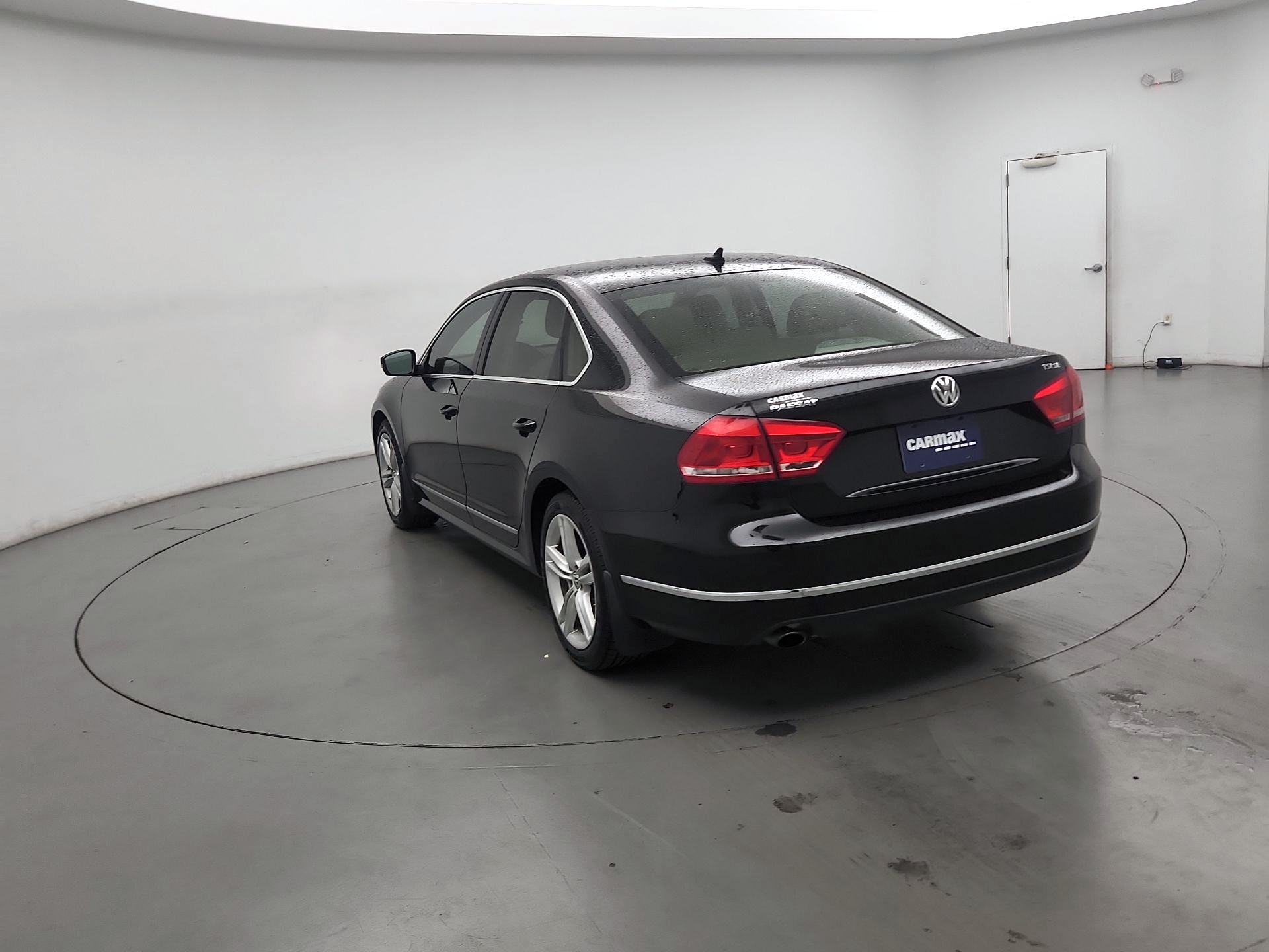 Thumbnail: 2015 Volkswagen Passat - 7