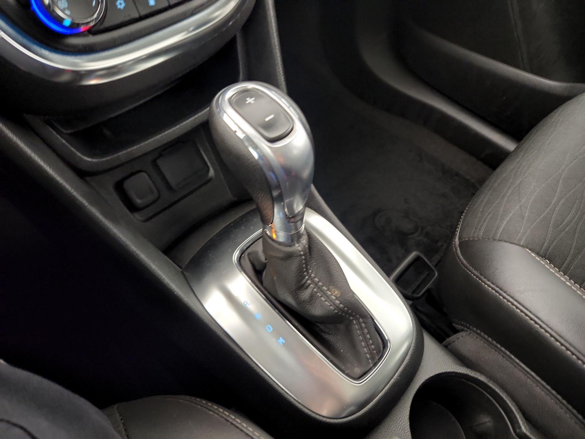 Thumbnail: 2016 Buick Encore - 15