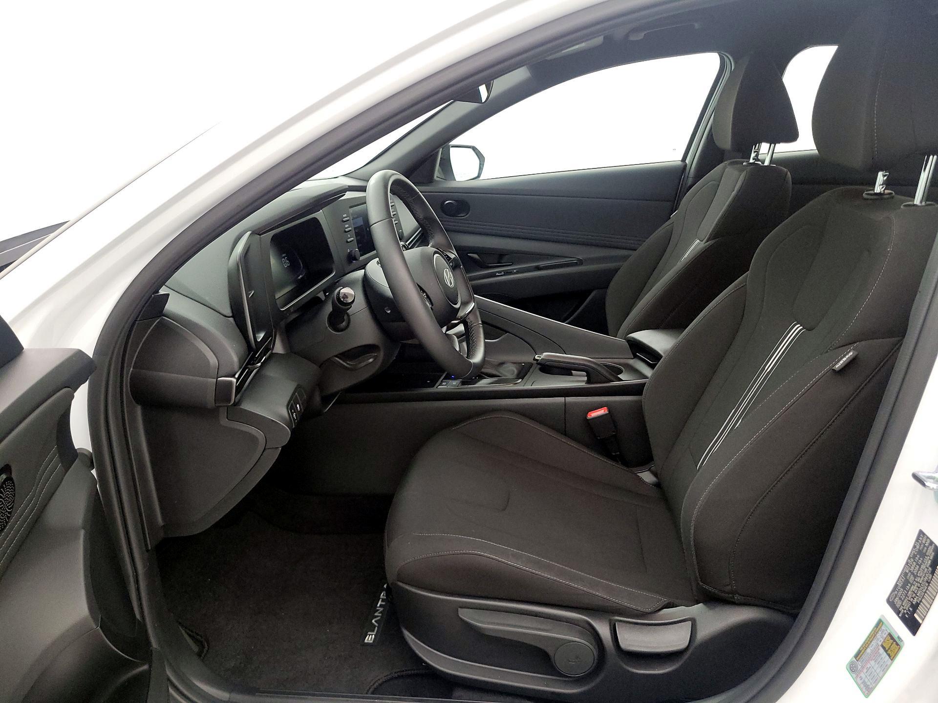 Thumbnail: 2025 Hyundai Elantra - 11