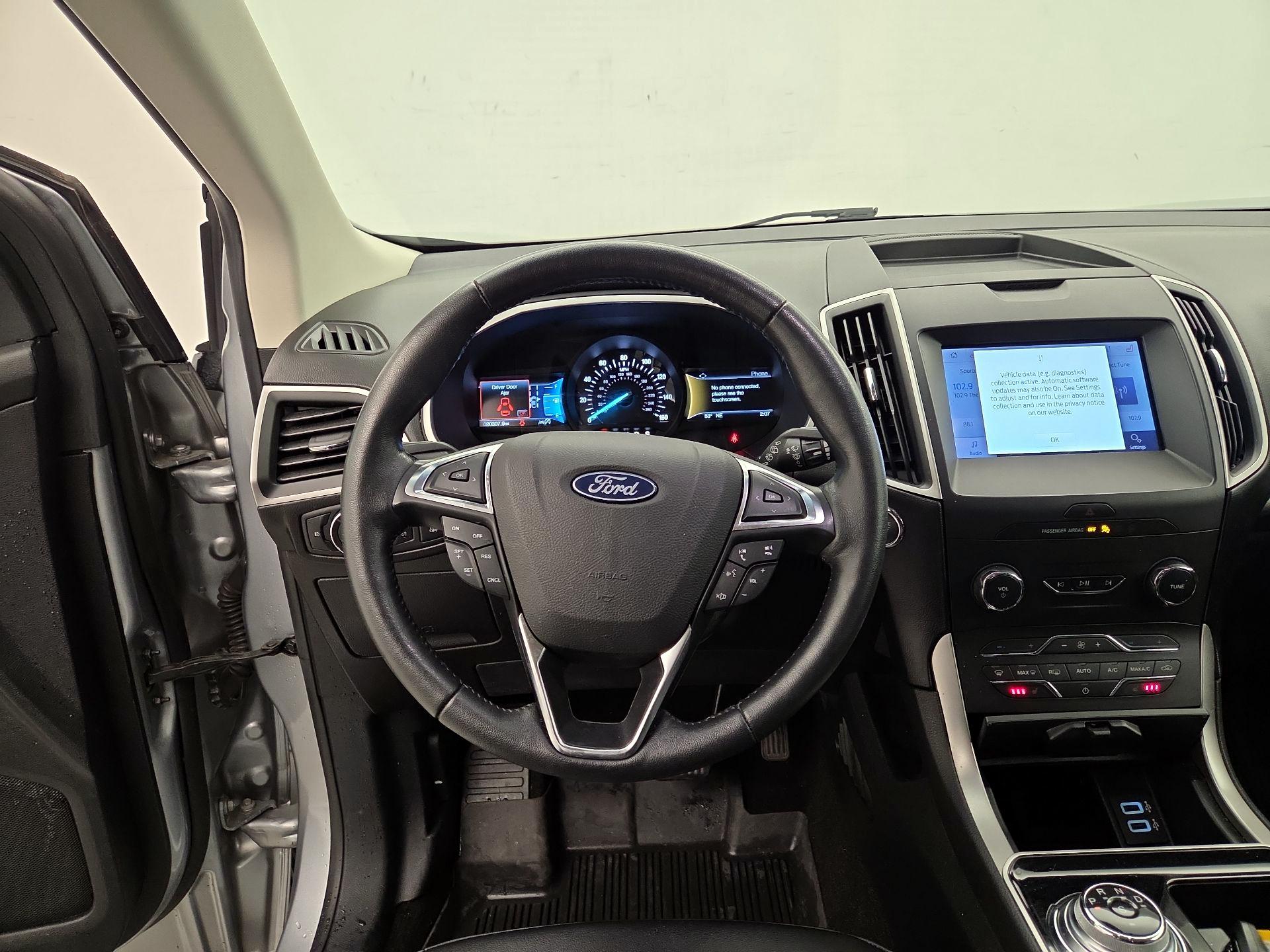 Thumbnail: 2020 Ford Edge - 10