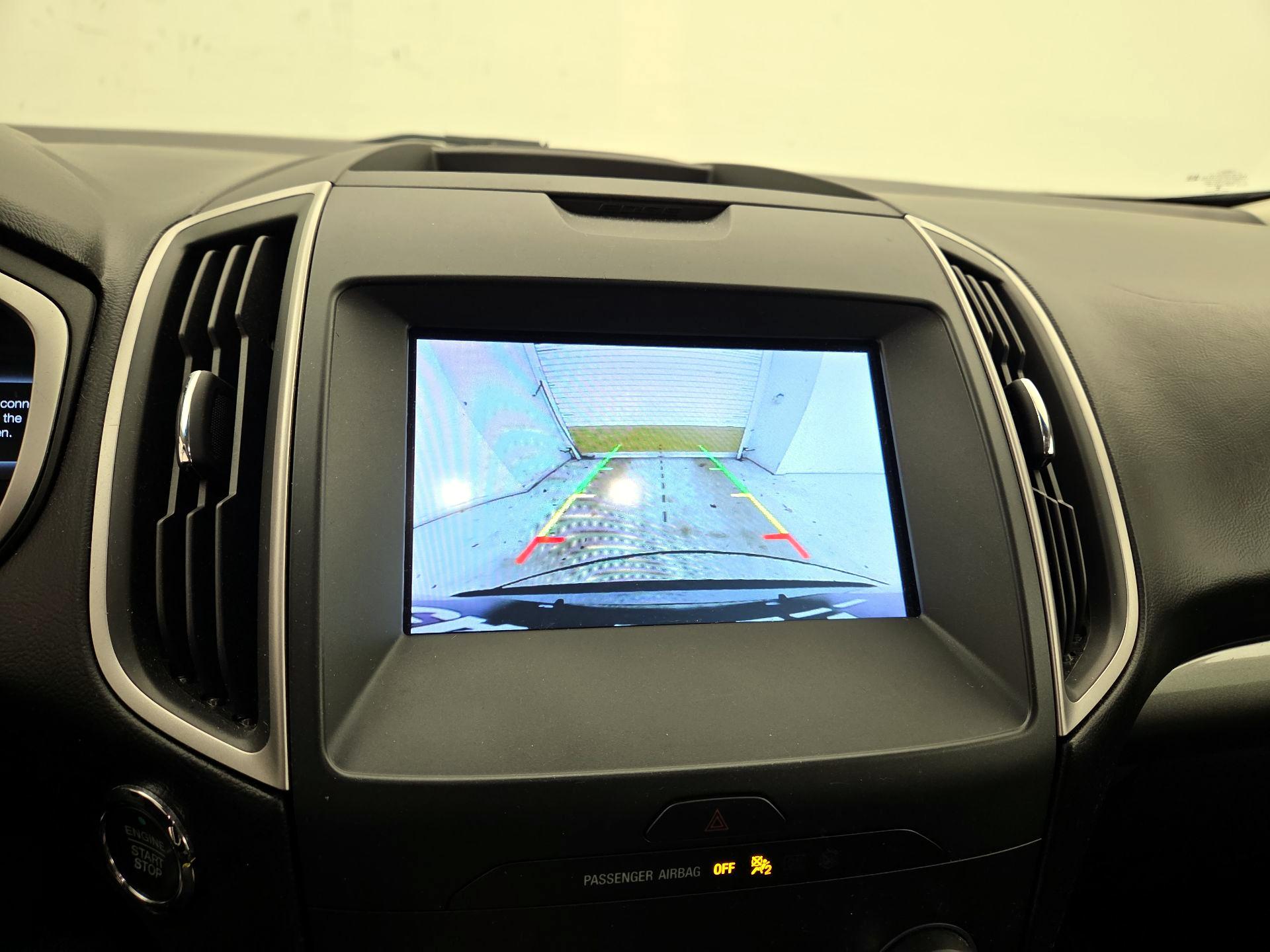 Thumbnail: 2020 Ford Edge - 14