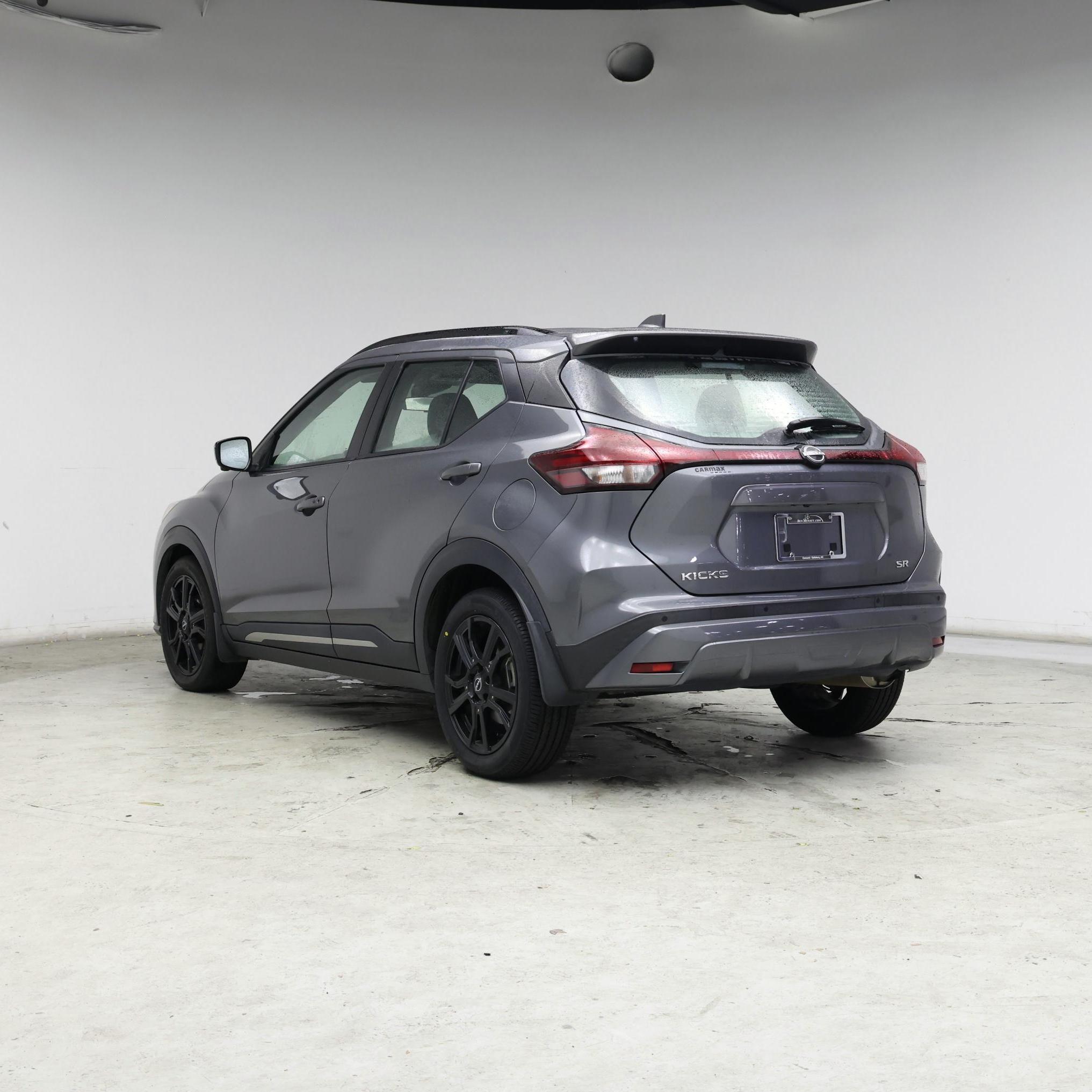 Thumbnail: 2023 Nissan Kicks - 2