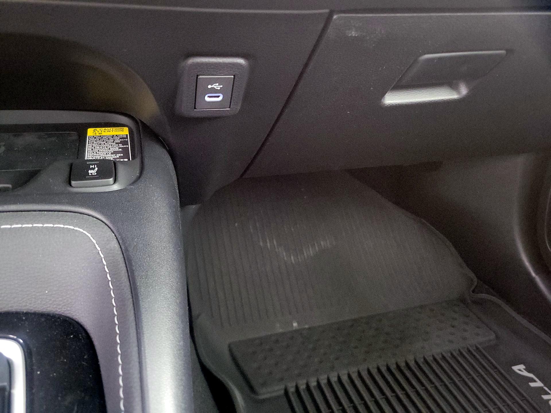 Thumbnail: 2023 Toyota Corolla - 18