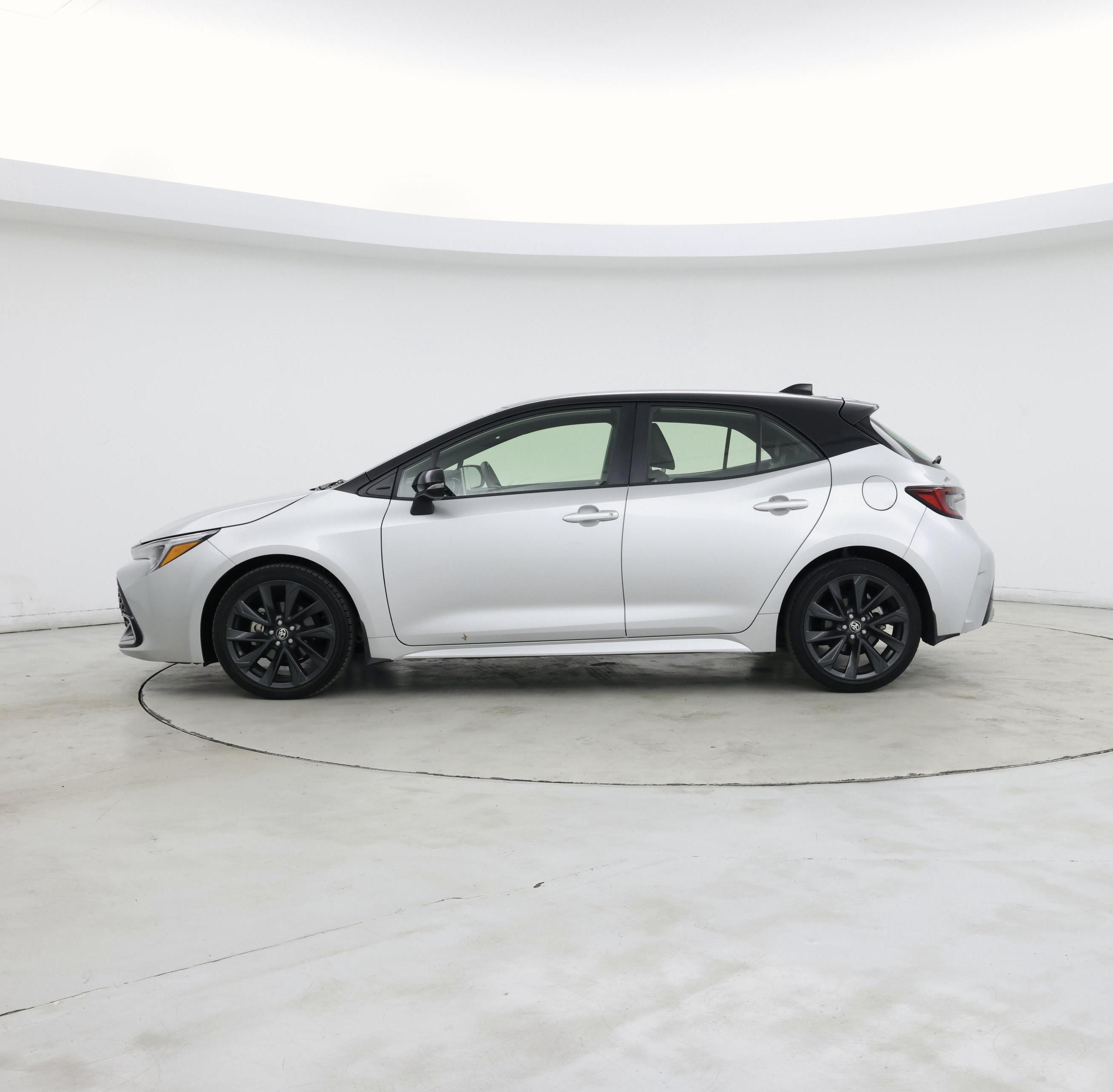 Thumbnail: 2023 Toyota Corolla - 3