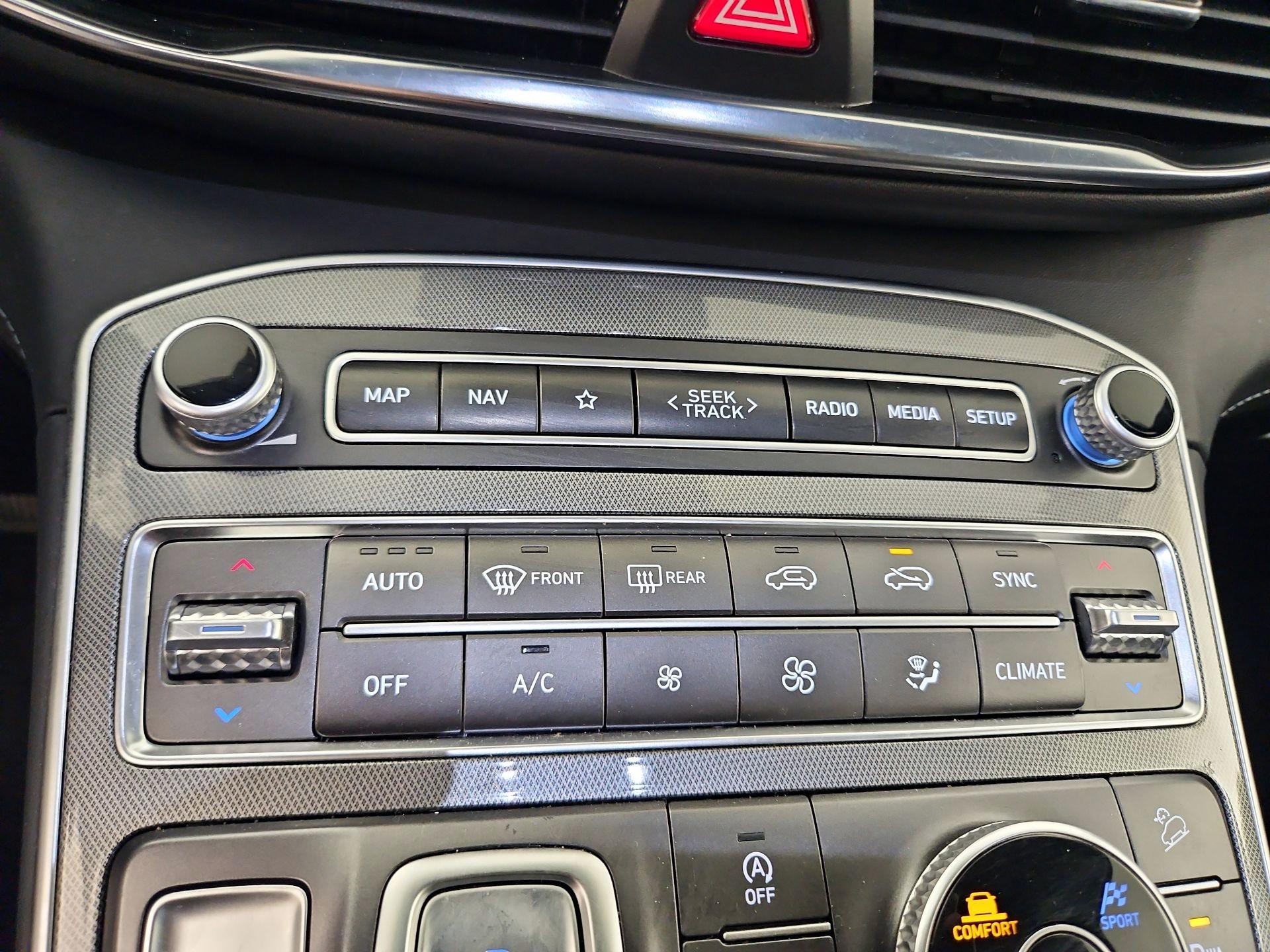 Thumbnail: 2023 Hyundai Santa Fe - 17