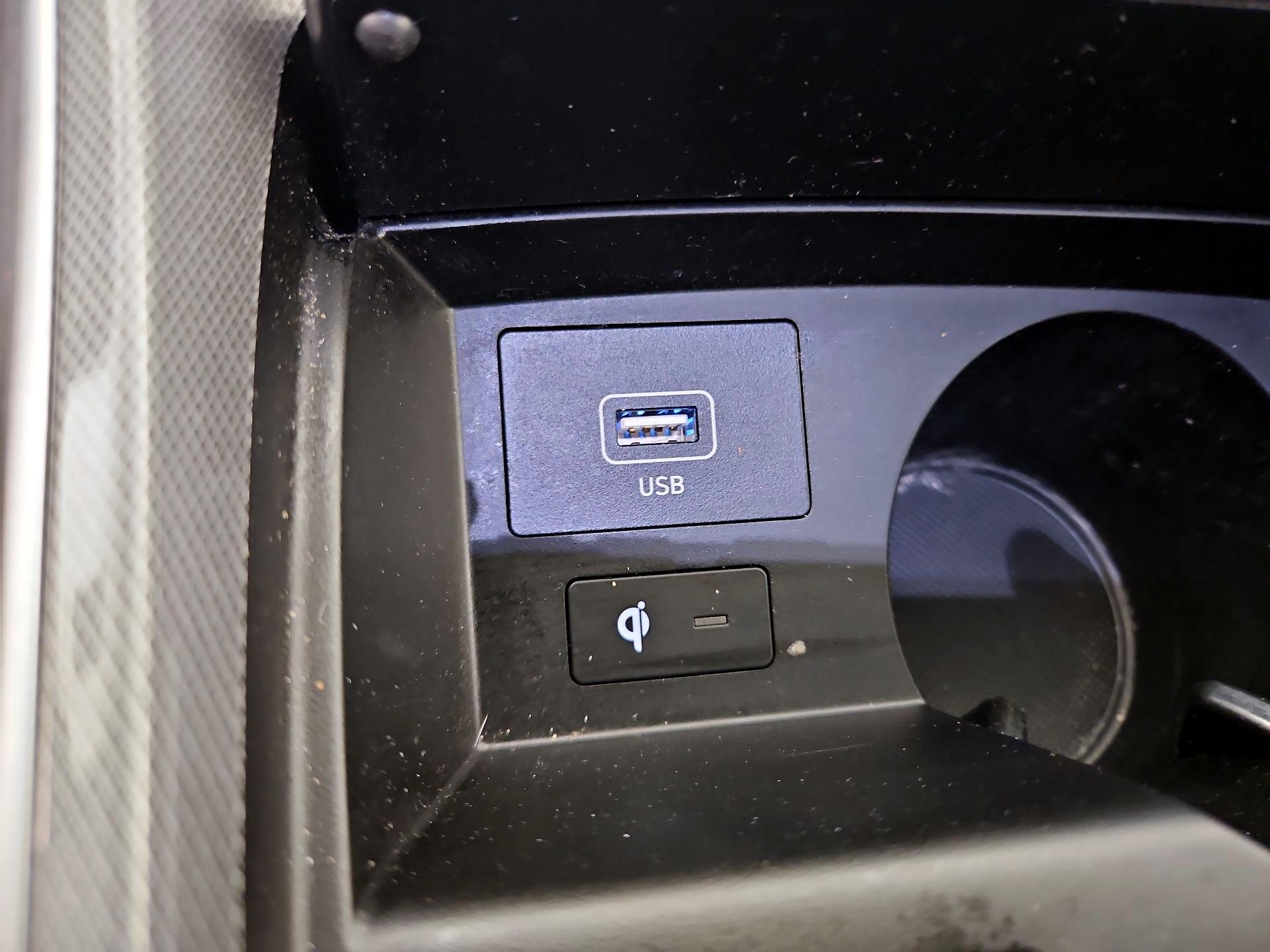 Thumbnail: 2023 Hyundai Santa Fe - 19