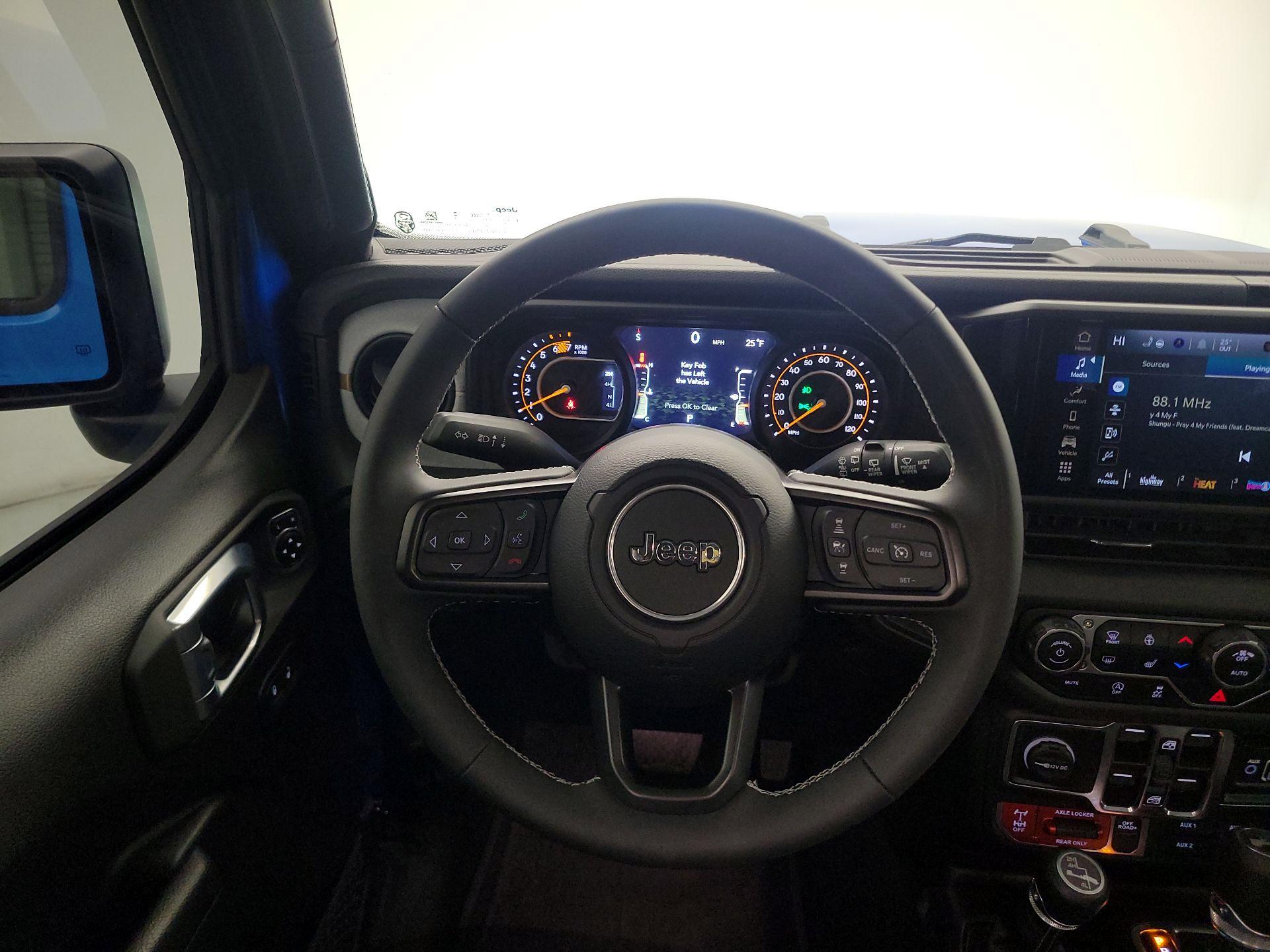 Thumbnail: 2025 Jeep Wrangler - 10