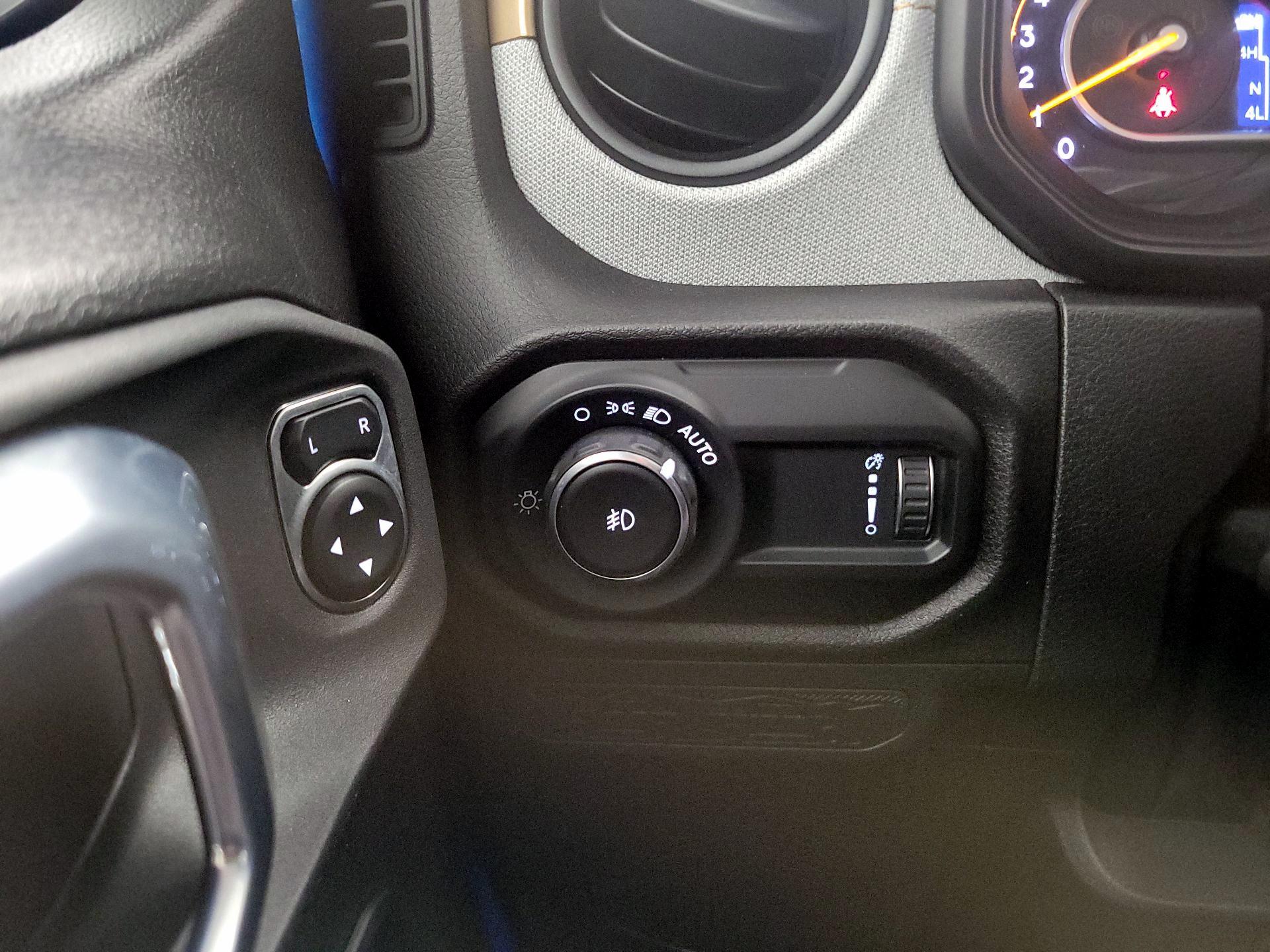 Thumbnail: 2025 Jeep Wrangler - 13