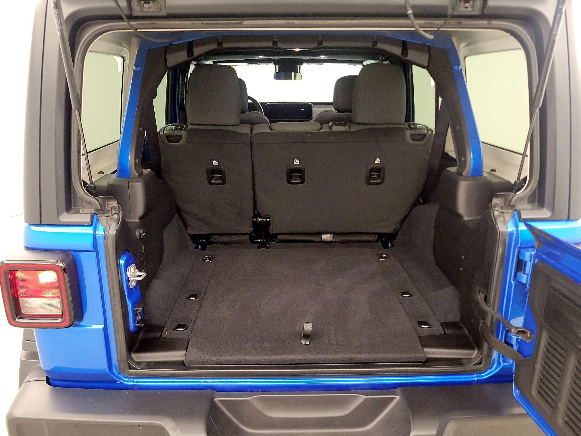 Thumbnail: 2025 Jeep Wrangler - 20