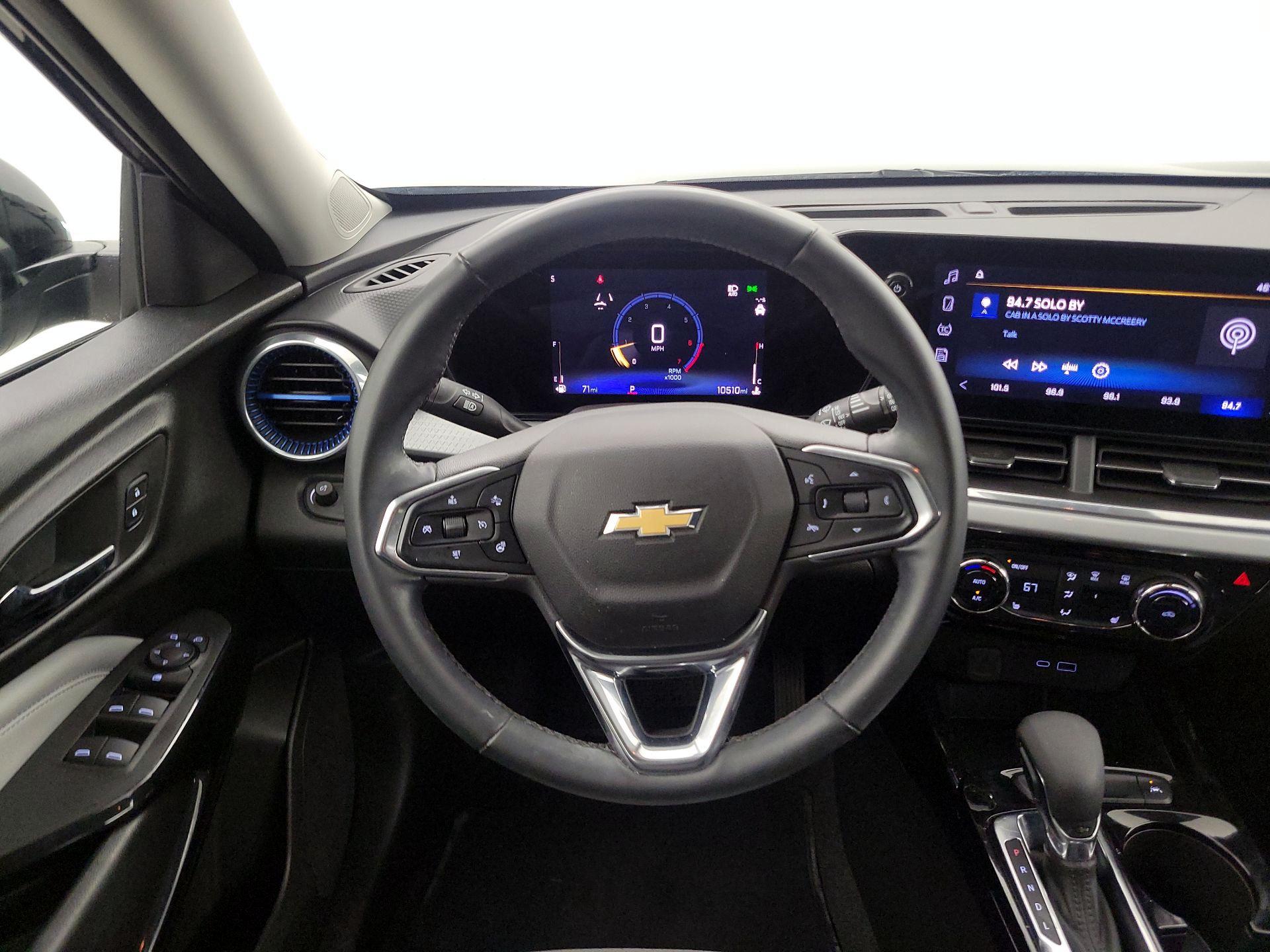 Thumbnail: 2024 Chevrolet Trax - 10