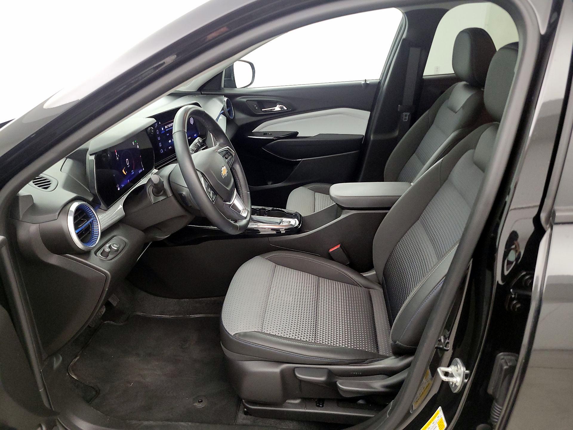 Thumbnail: 2024 Chevrolet Trax - 11