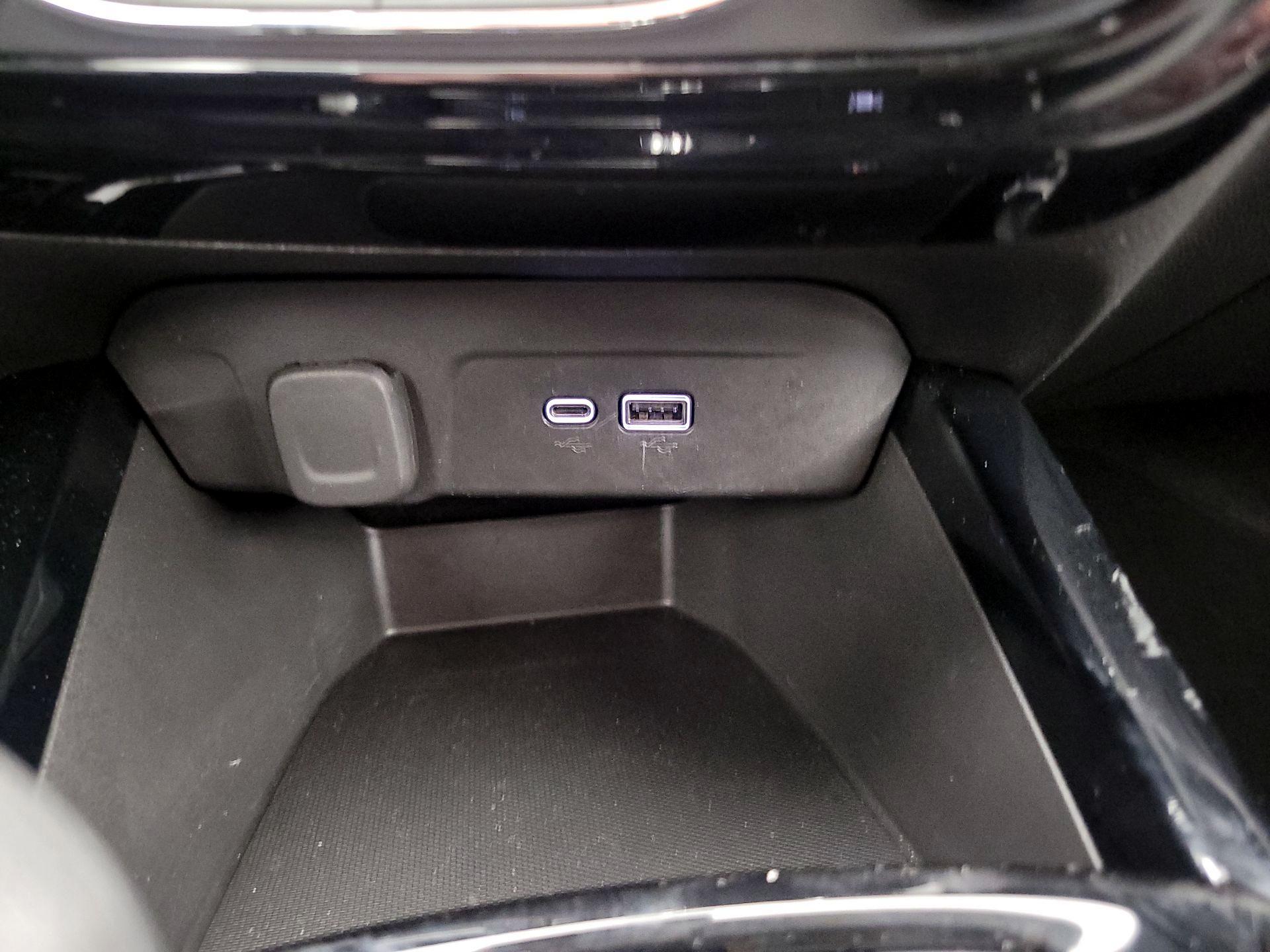 Thumbnail: 2024 Chevrolet Trax - 18