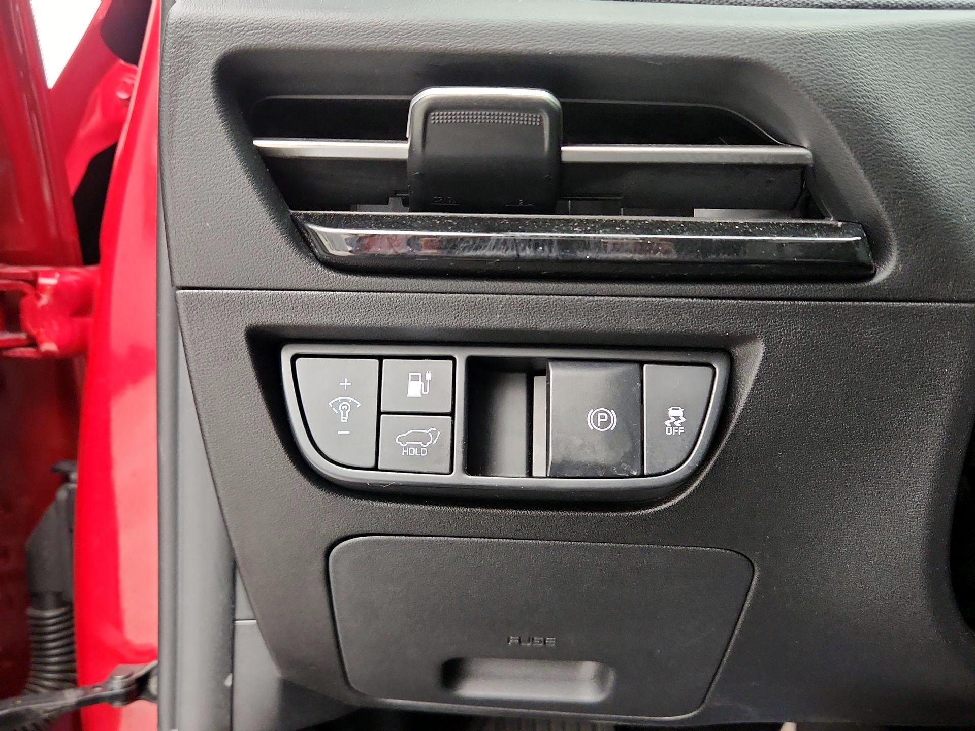 Thumbnail: 2023 Kia EV6 - 13