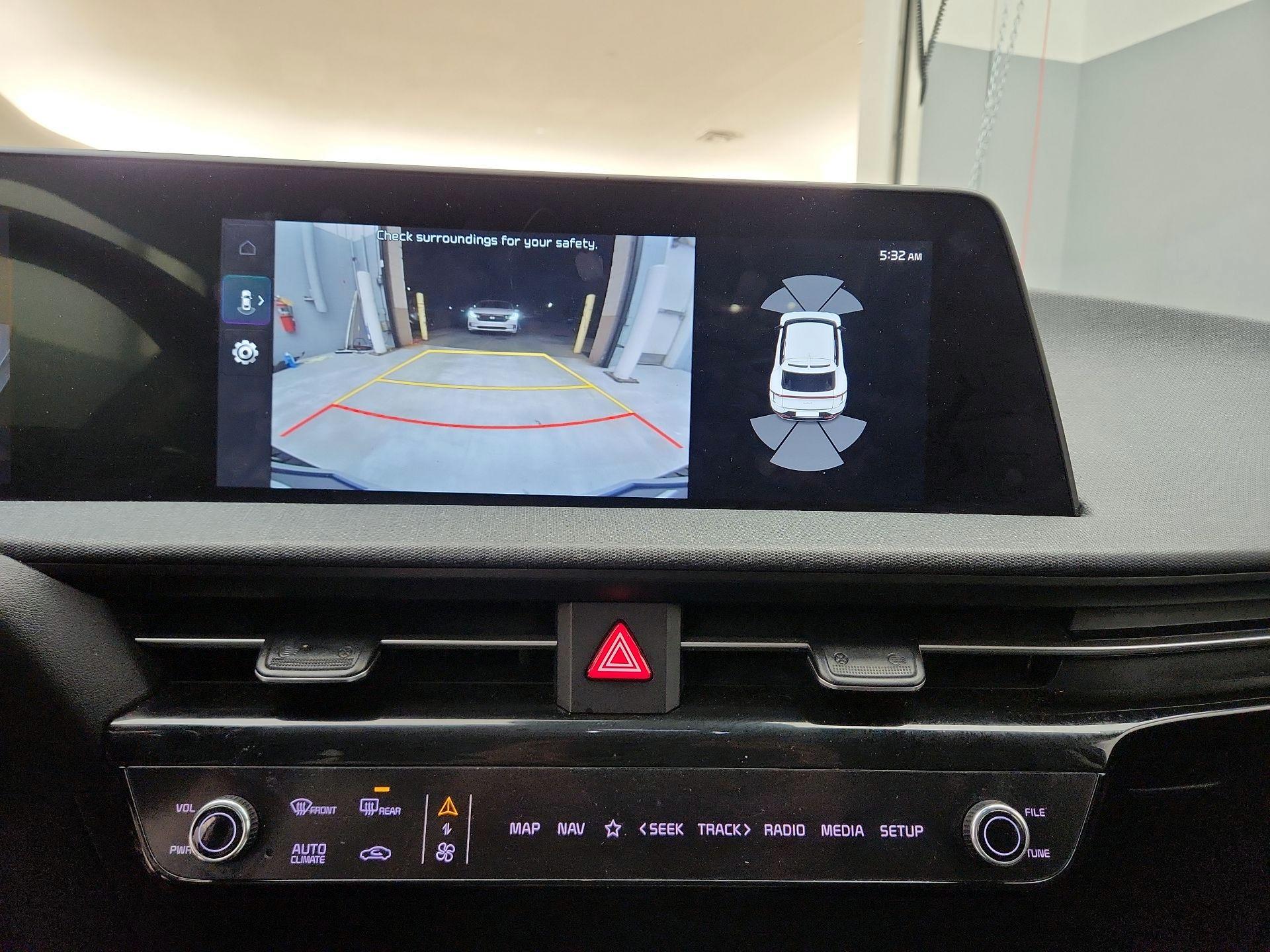 Thumbnail: 2023 Kia EV6 - 15